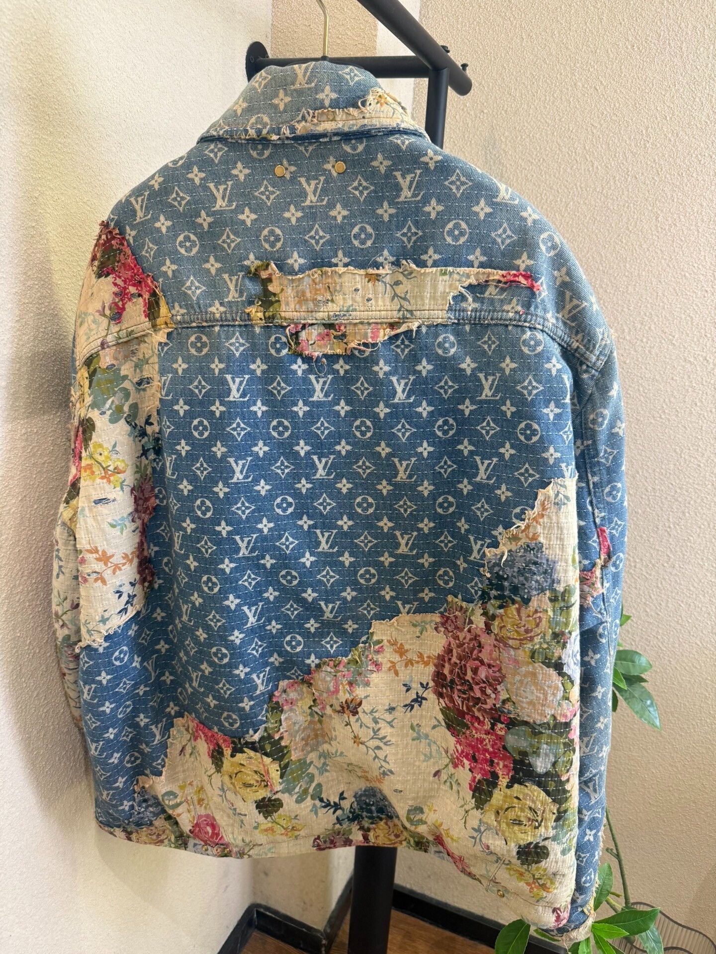 Louis Vuitton Louis Vuitton Monogram Patchwork Denim Jacket 54 Size US L / EU 52-54 / 3 - 3 Thumbnail