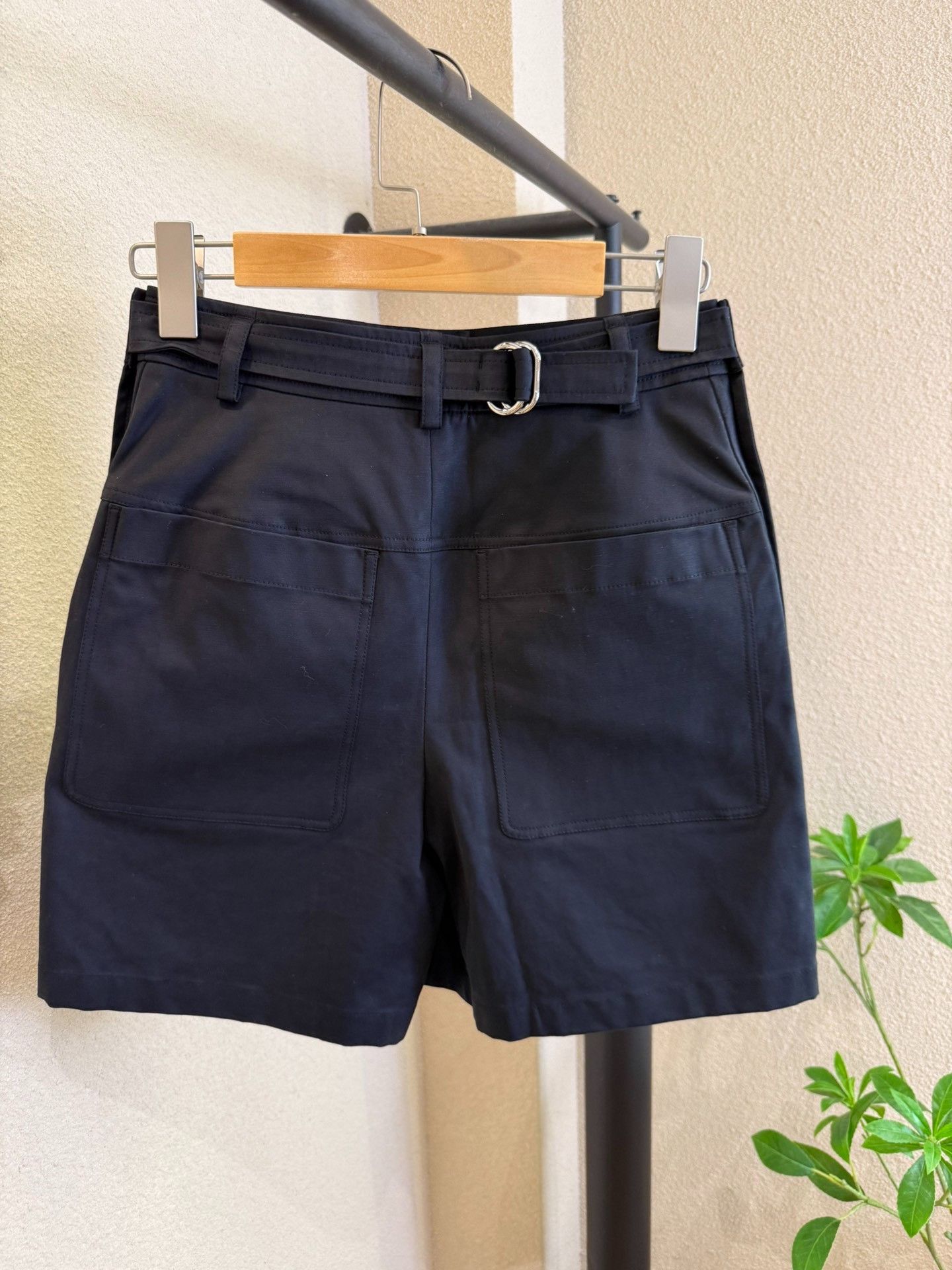 Hermes Hermes Belted Button Detail Shorts FR 34 Size 25" / US 0 / IT 36 - 3 Thumbnail