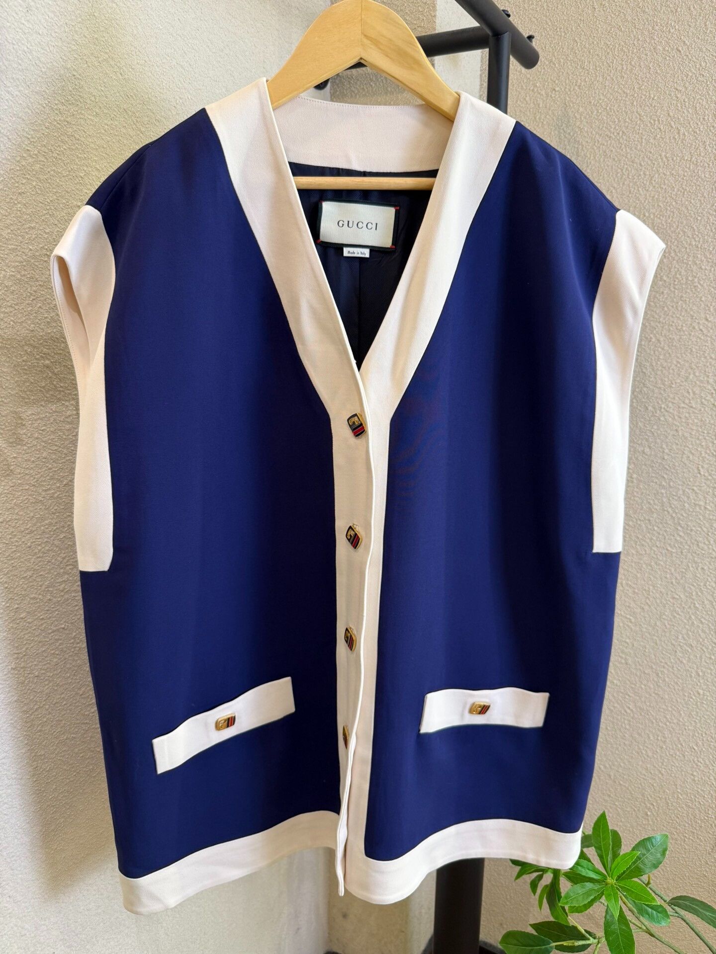 Gucci Gucci Colorblock Logo Button Vest Size IT 38 Size XS / US 0-2 / IT 36-38 - 2 Thumbnail