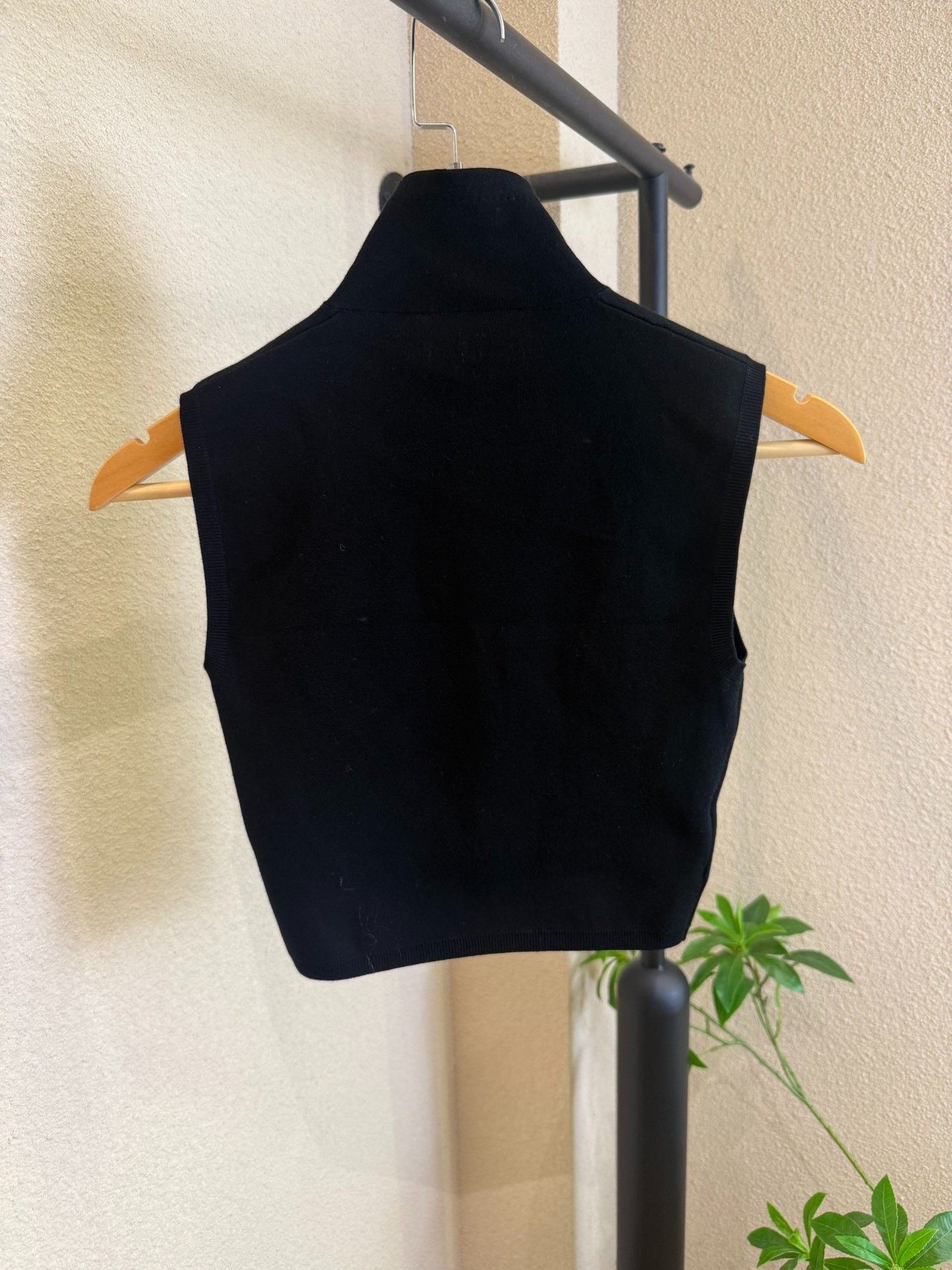 Prada Prada Black Zip-Up Knit Tank Top Size 36 Size XS / US 0-2 / IT 36-38 - 3 Thumbnail