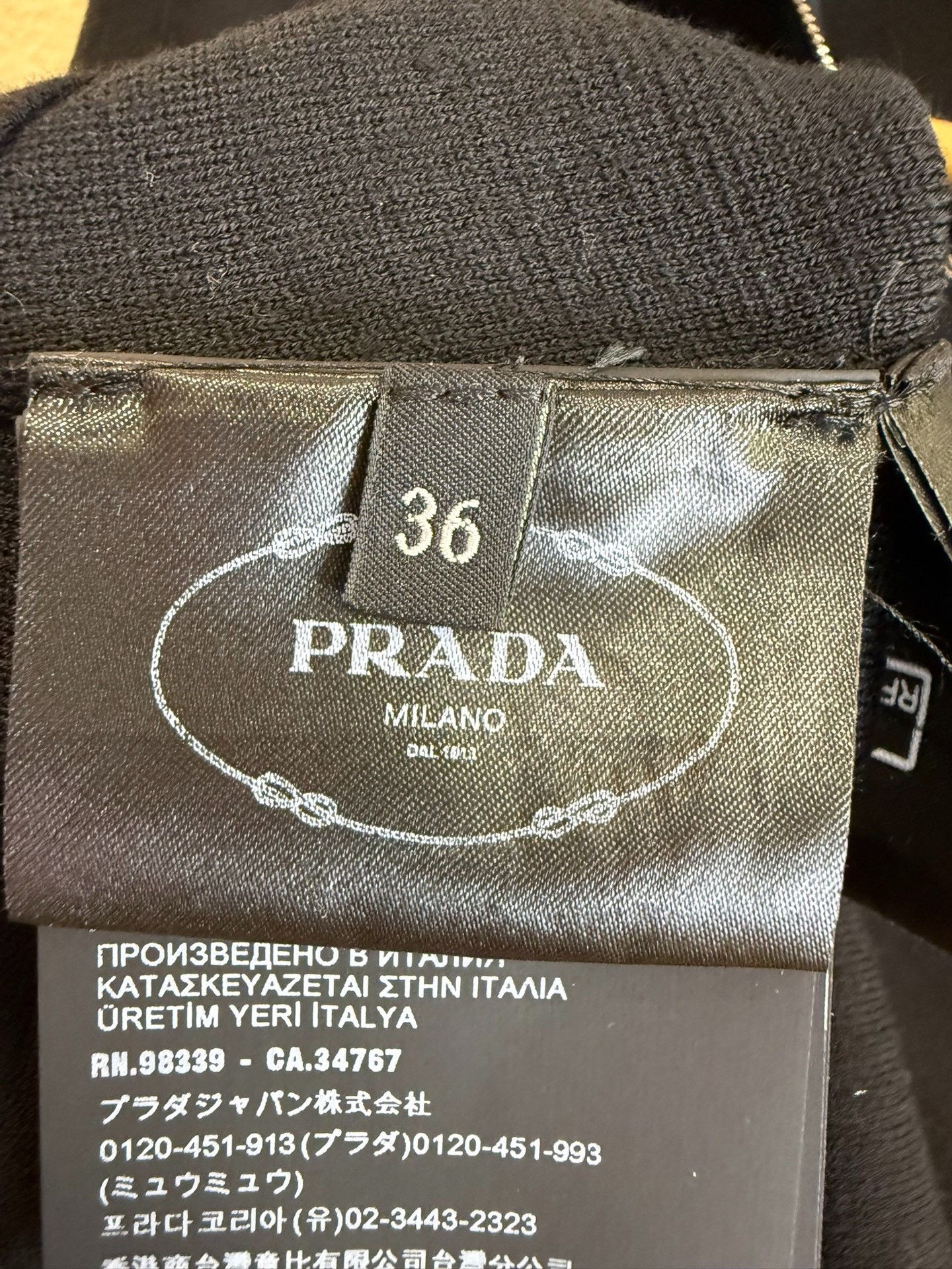 Prada Prada Black Zip-Up Knit Tank Top Size 36 Size XS / US 0-2 / IT 36-38 - 7 Thumbnail
