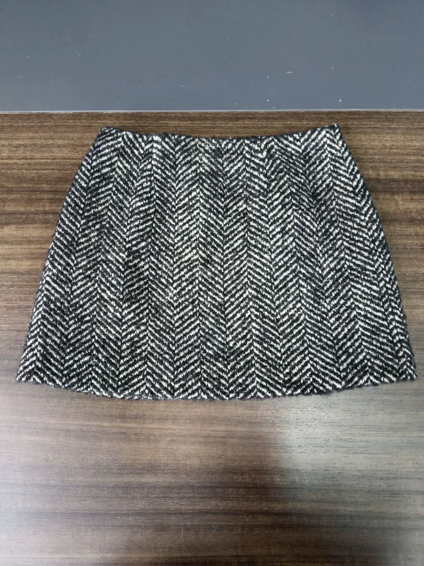 Miu Miu Miu Miu Herringbone Mini Skirt IT 40 Size 27" / US 4 / IT 40 - 2 Thumbnail
