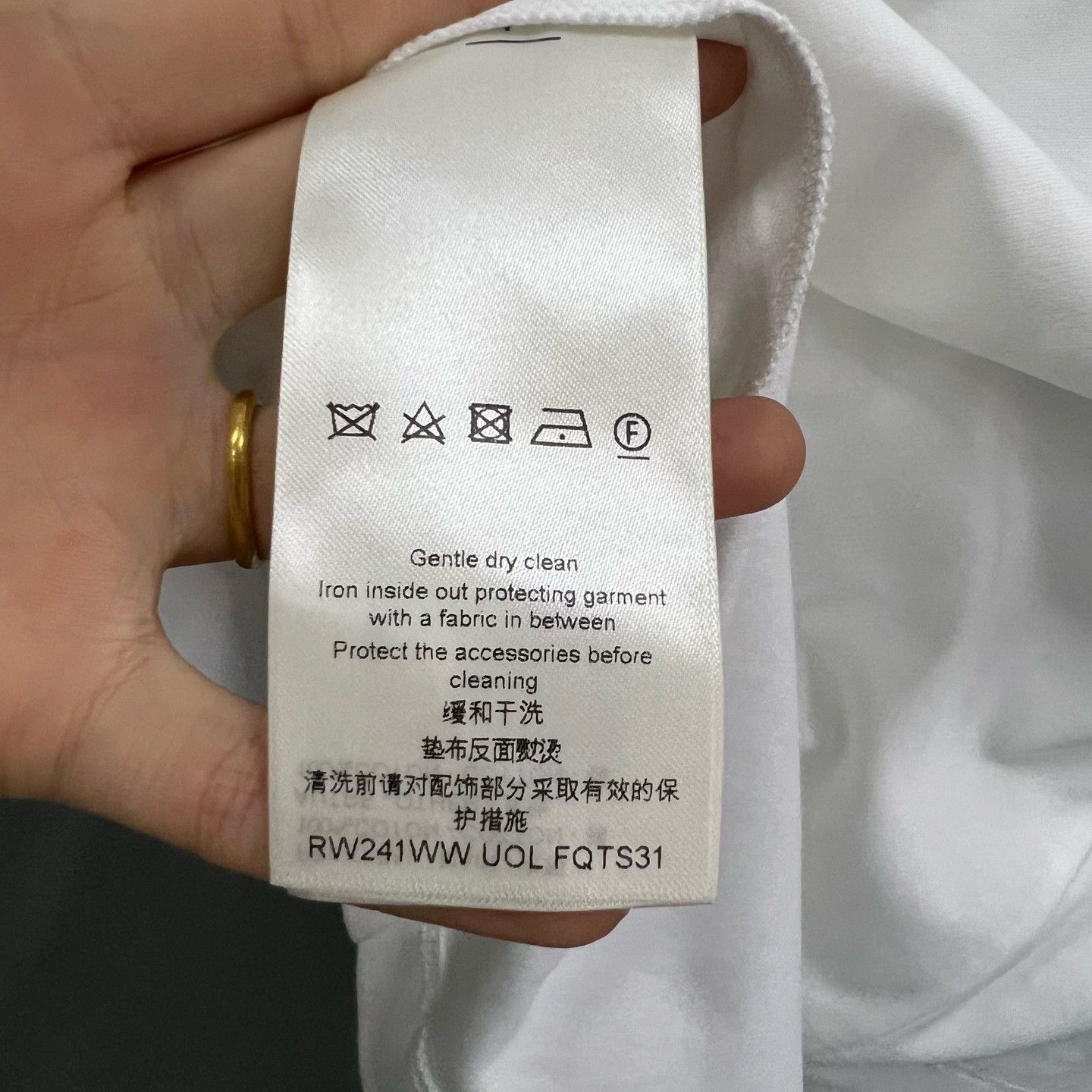 Louis Vuitton Louis Vuitton White T-Shirt S Women Size S / US 4 / IT 40 - 3 Thumbnail