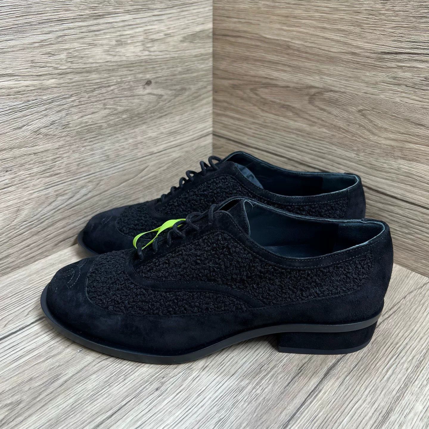 Chanel Chanel Black Lowtop Sneakers us_8 Women Size US 8 / IT 38 - 2 Thumbnail