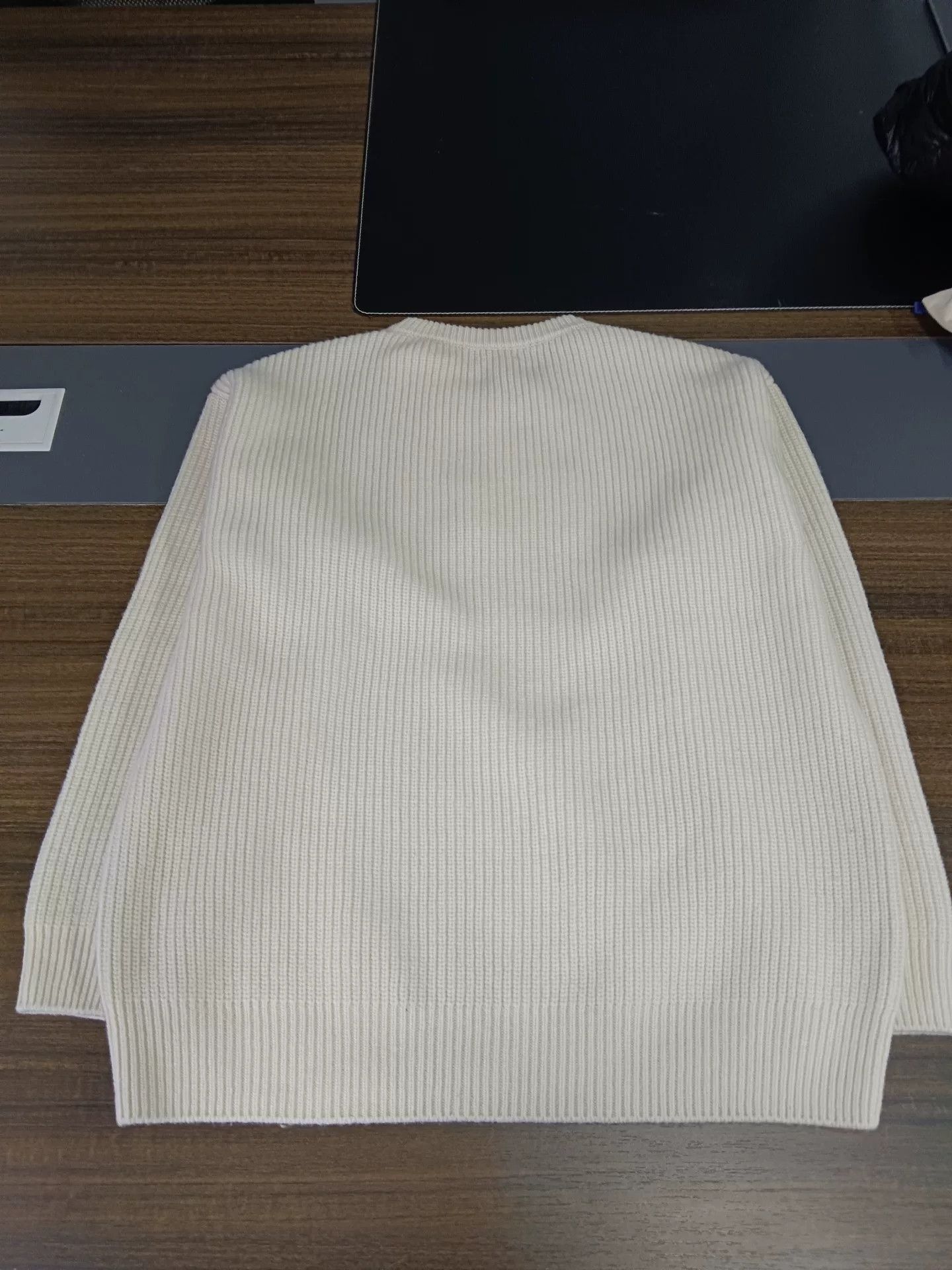 Celine Celine Studded Logo Ribbed Sweater XS Size XS / US 0-2 / IT 36-38 - 6 Thumbnail