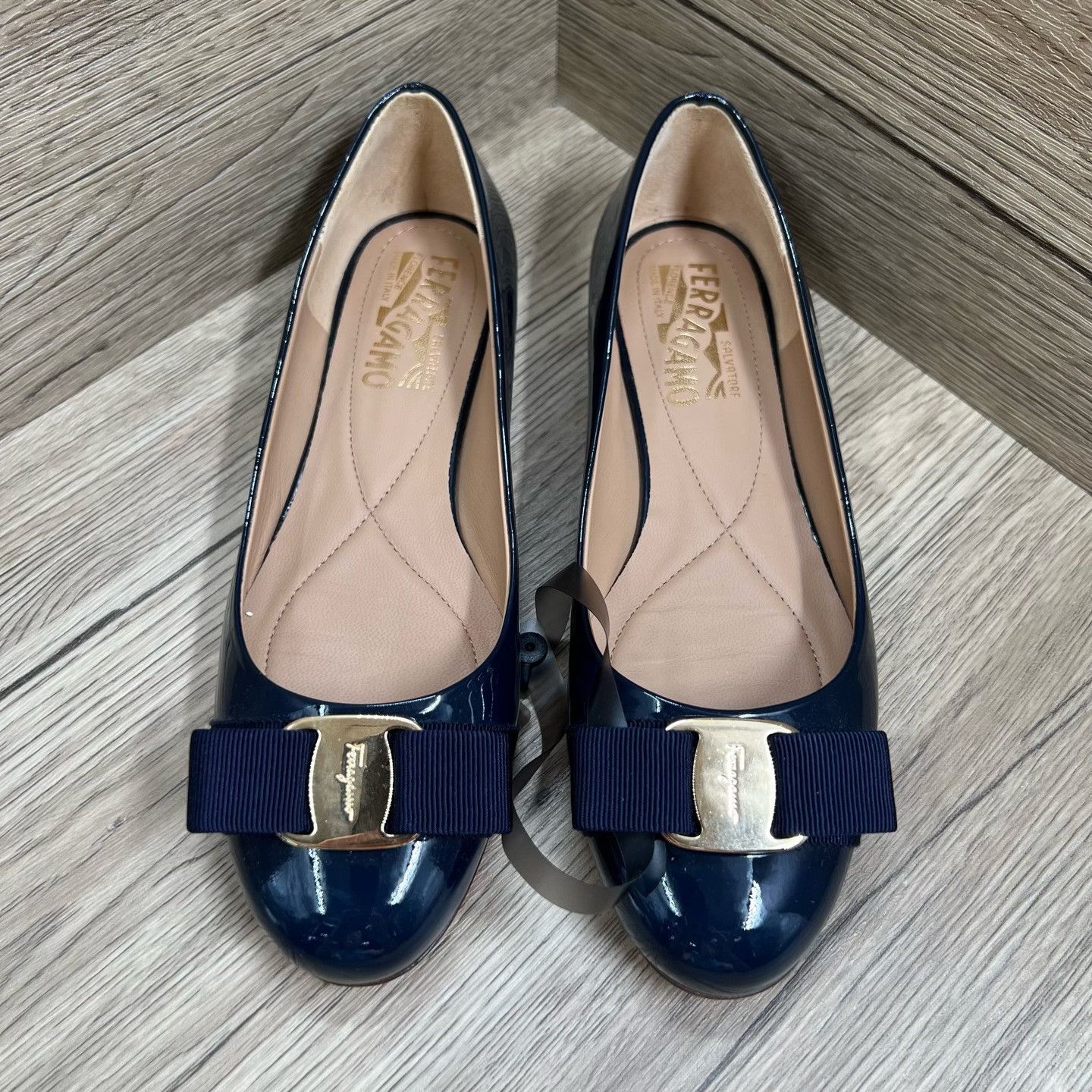 Salvatore Ferragamo Salvatore Ferragamo Blue Lowtop Sneakers us_6 Women Size US 6 / IT 36 - 2 Thumbnail
