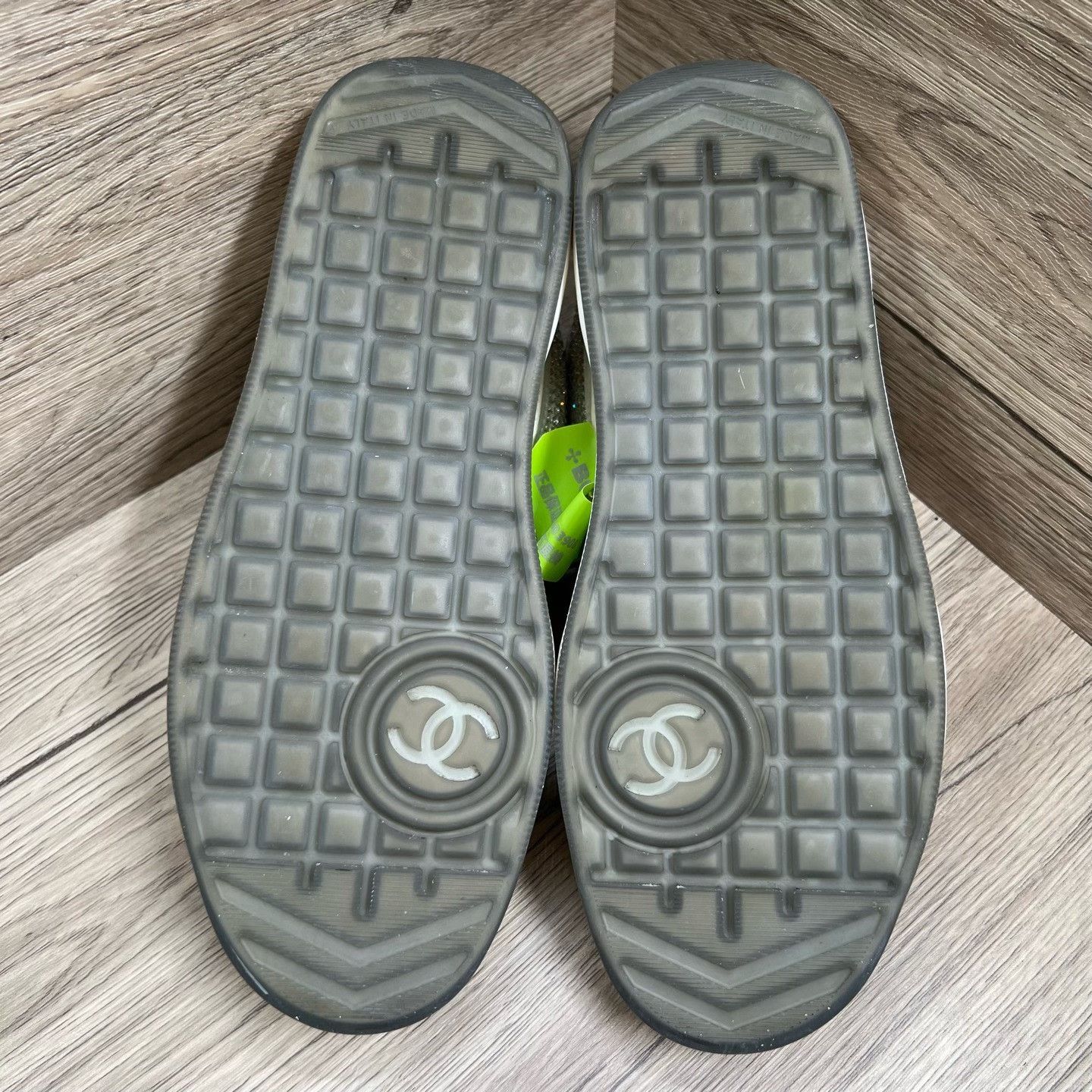 Chanel Chanel White Lowtop Sneakers us_10 Women Size US 10 / IT 40 - 6 Thumbnail
