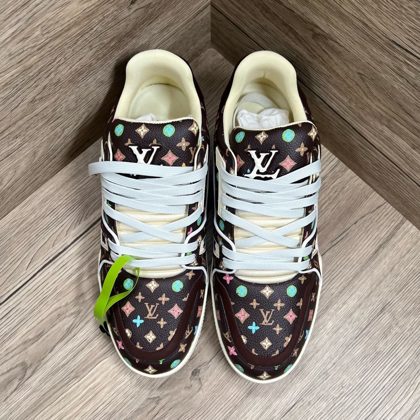 Louis Vuitton Louis Vuitton Collab Brown Lowtop Sneakers 9.5 Men Size US 9.5 / EU 42-43 - 4 Thumbnail