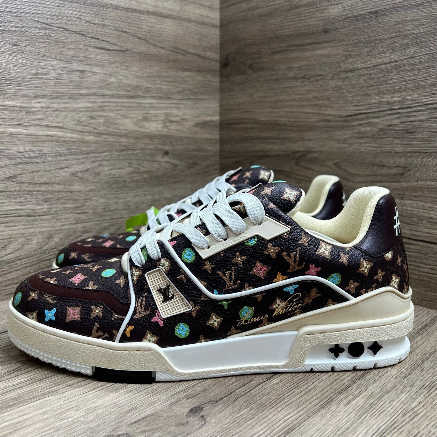 Louis Vuitton Louis Vuitton Collab Brown Lowtop Sneakers 9.5 Men Size US 9.5 / EU 42-43 - 3 Thumbnail