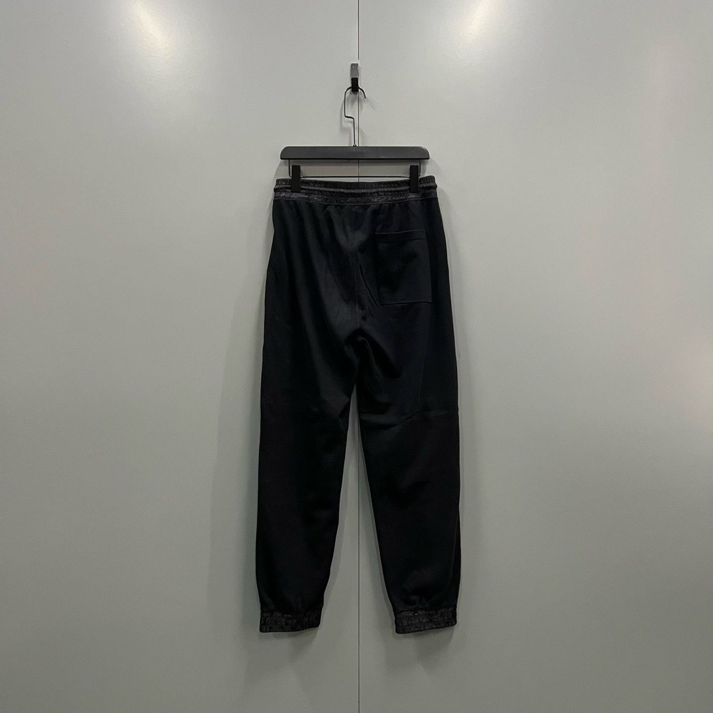 Louis Vuitton Louis Vuitton Patchwork Black Casual Pants 32 Men Size US 32 / EU 48 - 2 Thumbnail