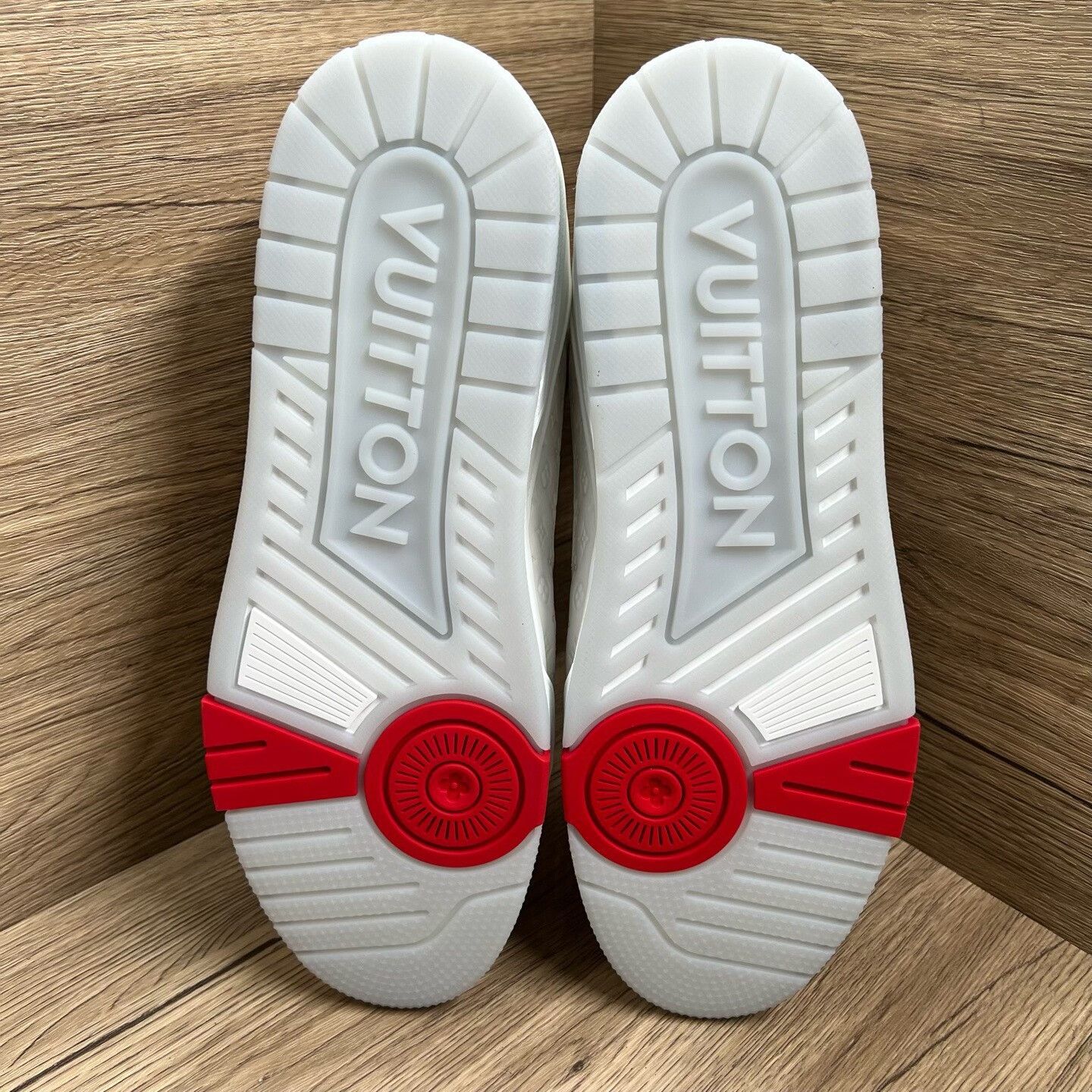 Louis Vuitton Louis Vuitton Training Multi Lowtop Sneakers 11 Men Size US 11 / EU 44 - 7 Thumbnail