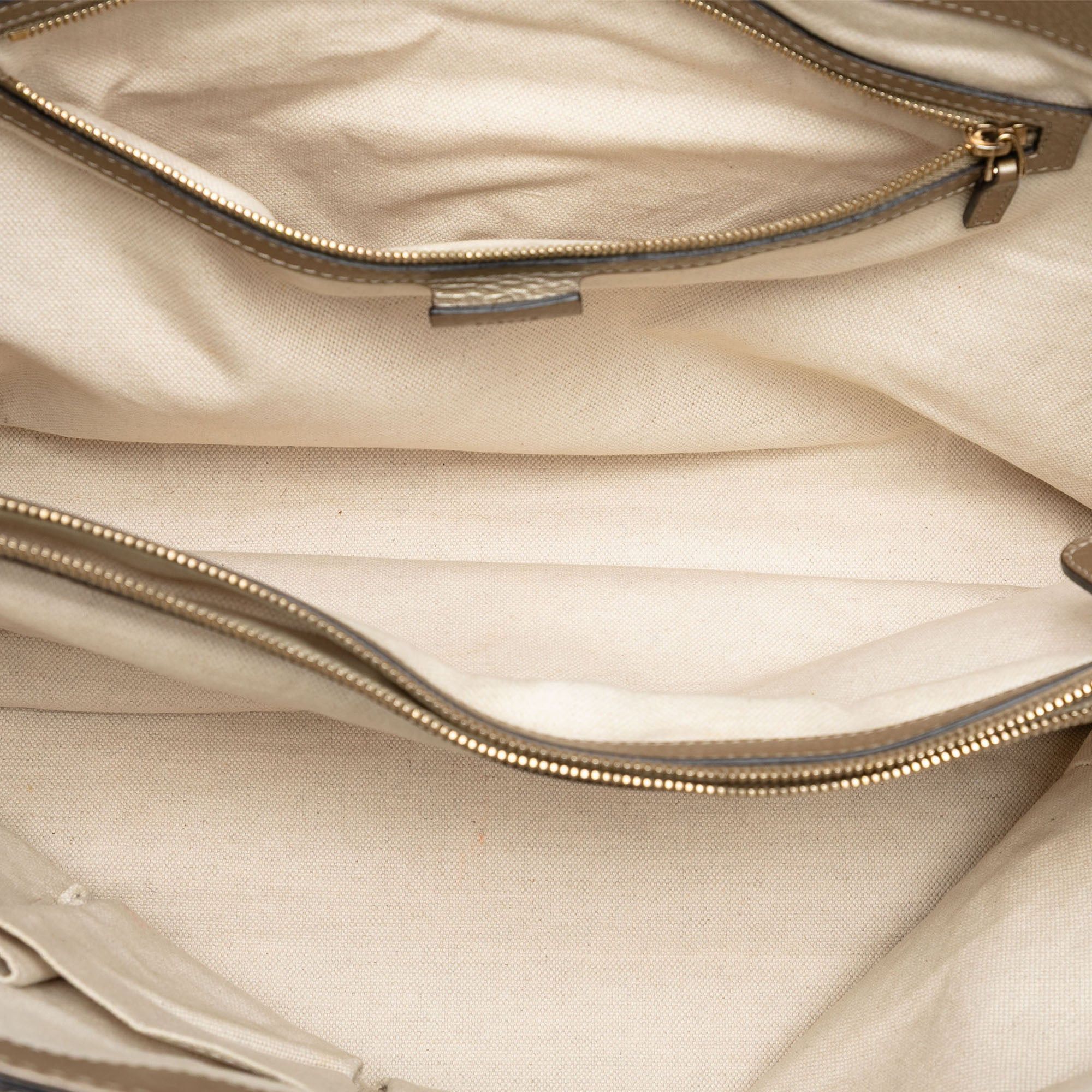 Gucci Metallic Grained Leather Bella Tote Size ONE SIZE - 4 Thumbnail