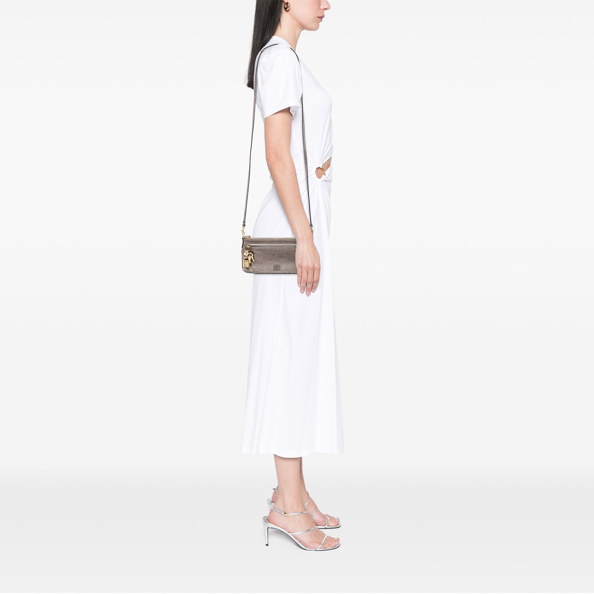 Loewe Metallic Leather Anagram Crossbody Size ONE SIZE - 7 Thumbnail