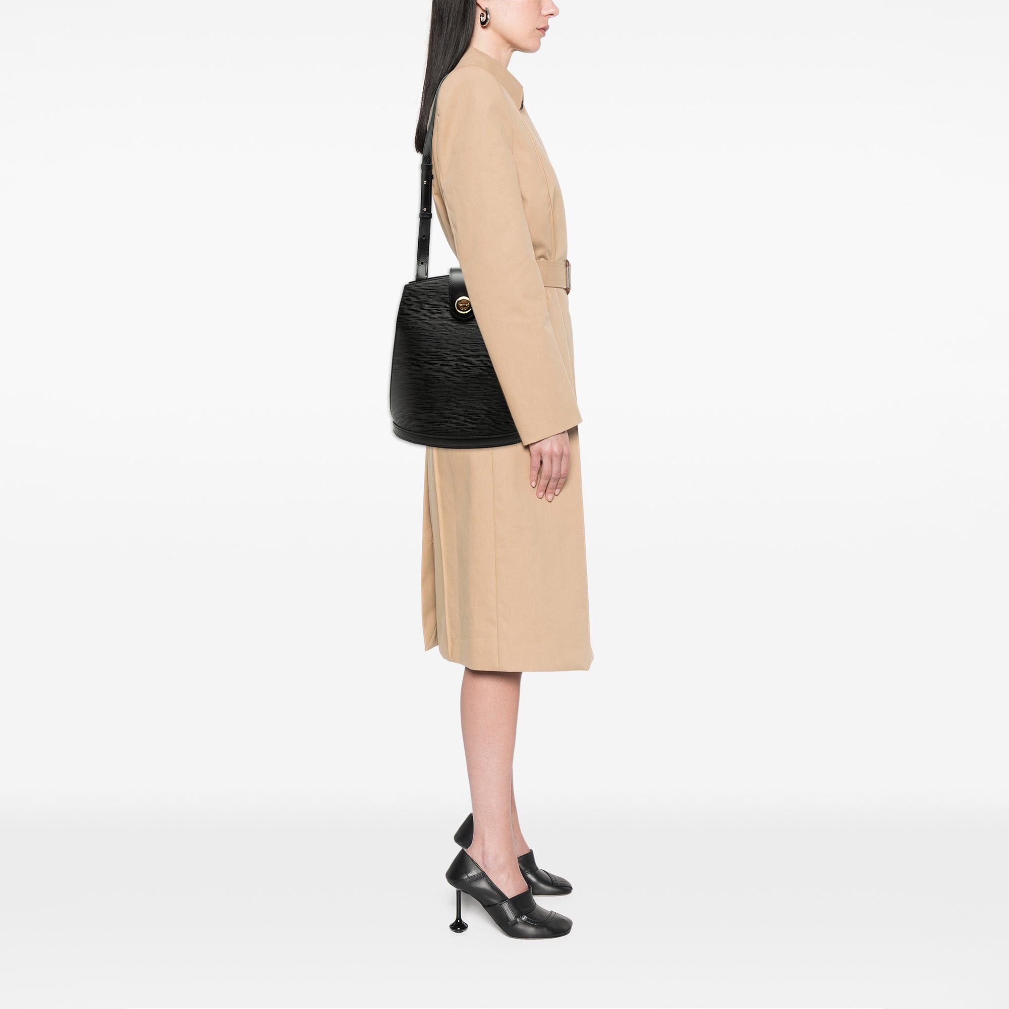 Louis Vuitton Epi Cluny Size ONE SIZE - 8 Thumbnail
