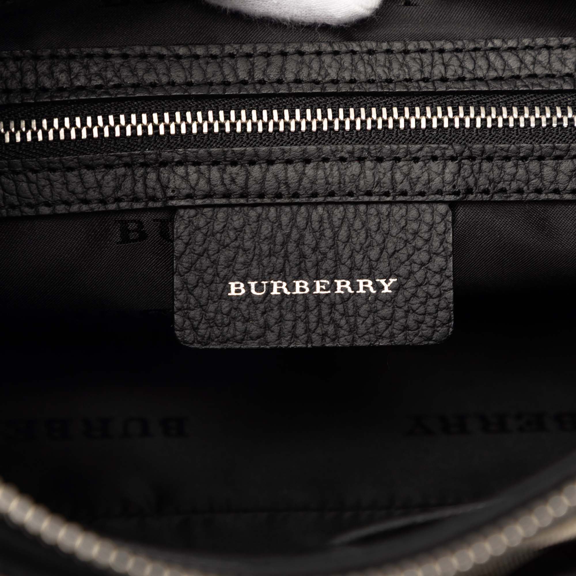 Burberry Nova Check Trimmed Canvas Shoulder Bag Size ONE SIZE - 5 Thumbnail