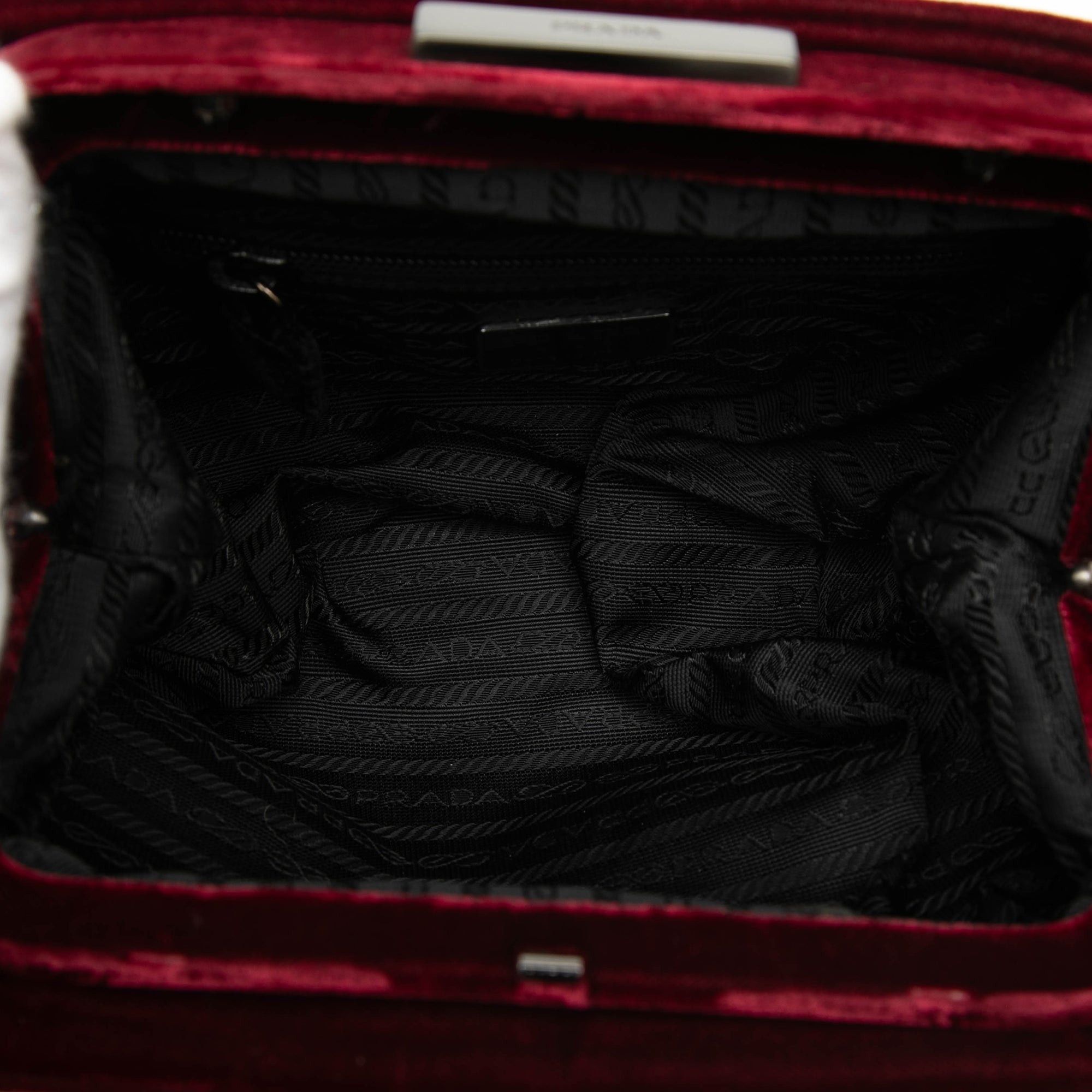 Prada Velvet Frame Clasp Shoulder Bag Size ONE SIZE - 4 Thumbnail