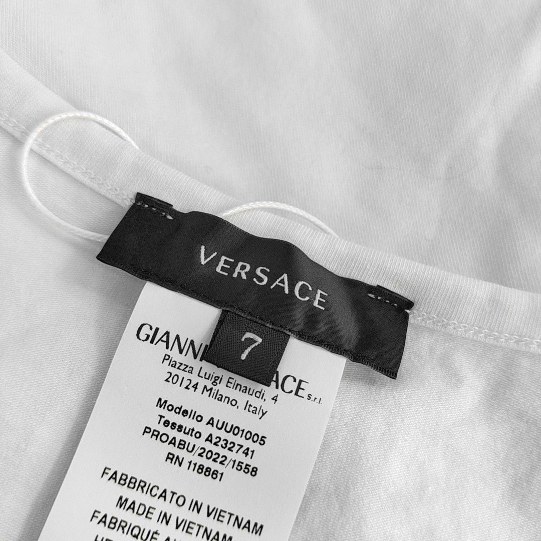 Versace Versace Medusa Logo Patch T-Shirt Size 7 Size US XXL / EU 58 / 5 - 6 Thumbnail