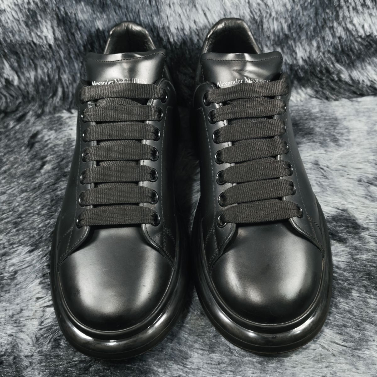 Alexander McQueen Alexander McQueen Black Oversized Sneakers 42 Size US 9 / EU 42 - 3 Thumbnail
