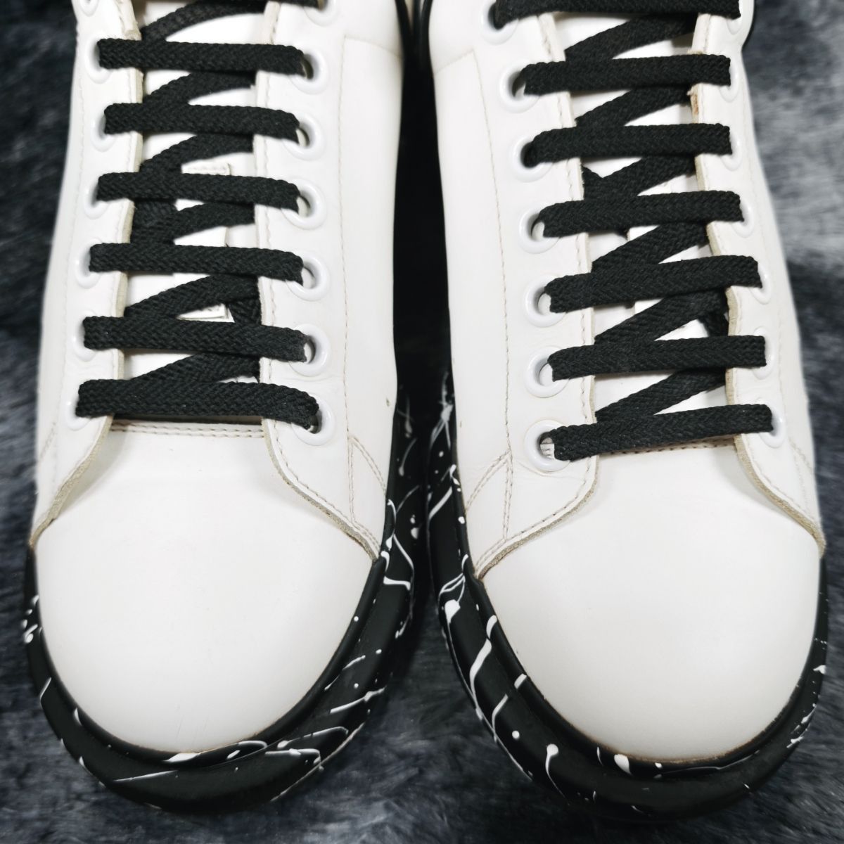 Alexander McQueen Alexander McQueen Paint Splatter Oversized Sneakers US 8 Size US 8 / EU 41 - 11 Thumbnail