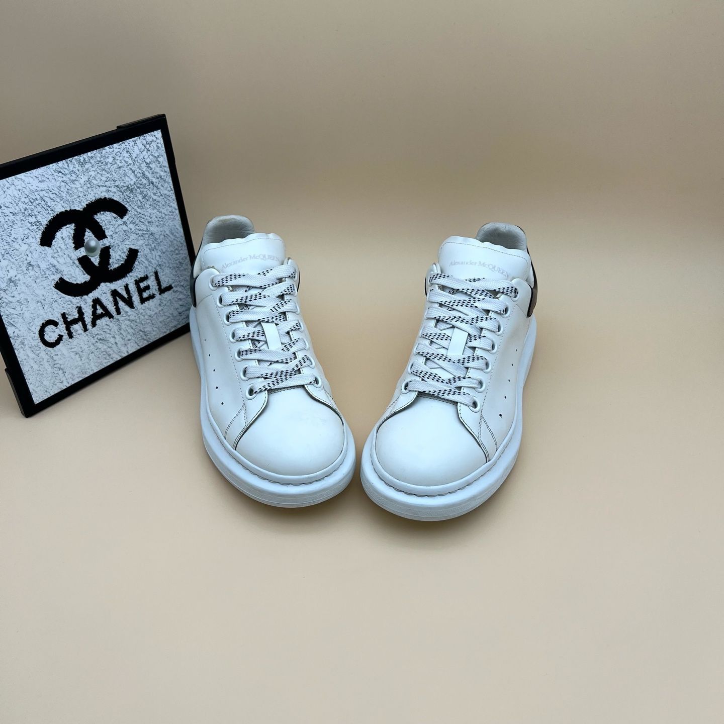 Alexander McQueen Alexander McQueen Oversized Leather Sneakers 41 Size US 8 / EU 41 - 3 Thumbnail