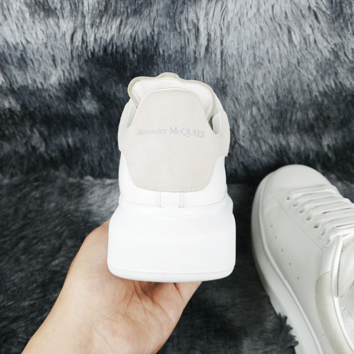 Alexander McQueen Alexander McQueen Leather Oversized Sneakers US 8 Size US 8 / EU 41 - 5 Thumbnail
