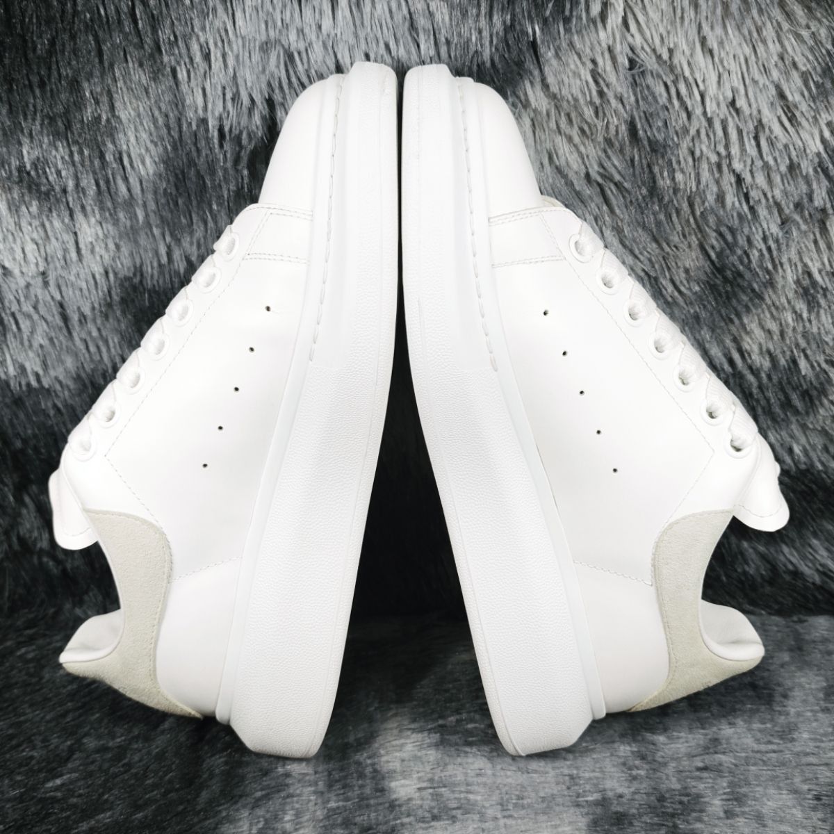 Alexander McQueen Alexander McQueen Leather Oversized Sneakers US 8 Size US 8 / EU 41 - 6 Thumbnail