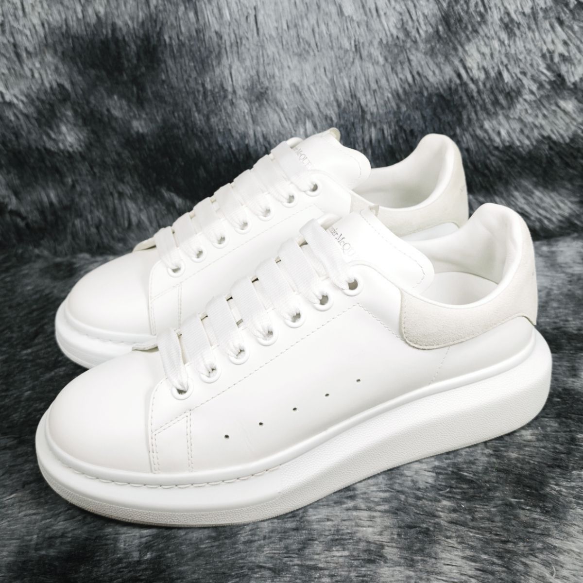 Alexander McQueen Alexander McQueen Leather Oversized Sneakers US 8 Size US 8 / EU 41 - 2 Thumbnail