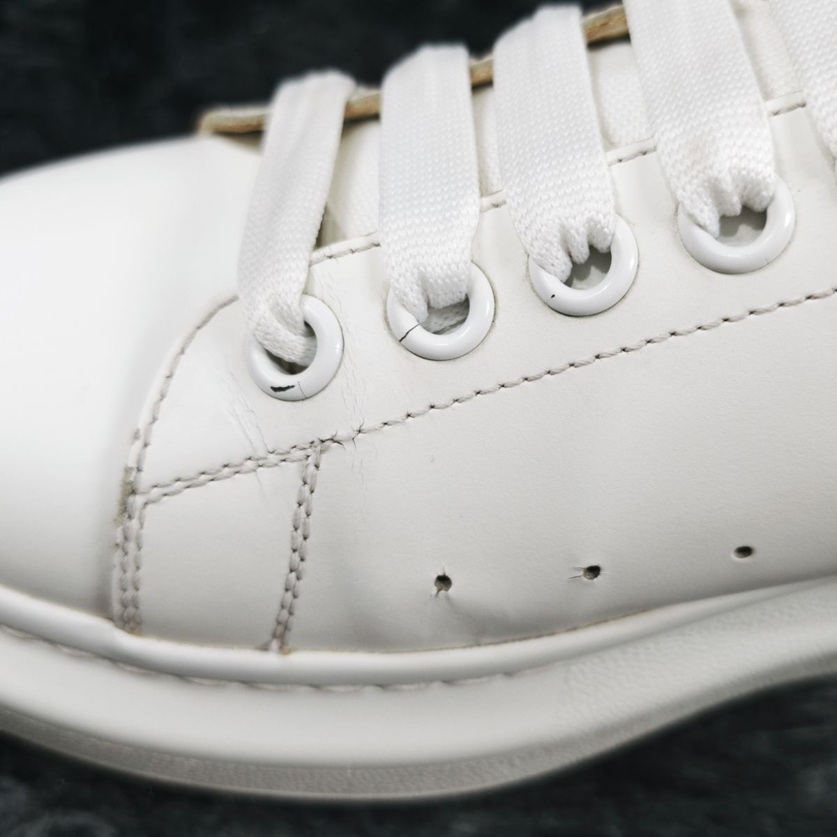 Alexander McQueen Alexander McQueen Studded Heel Oversized Sneakers 41 Size US 8 / EU 41 - 19 Thumbnail