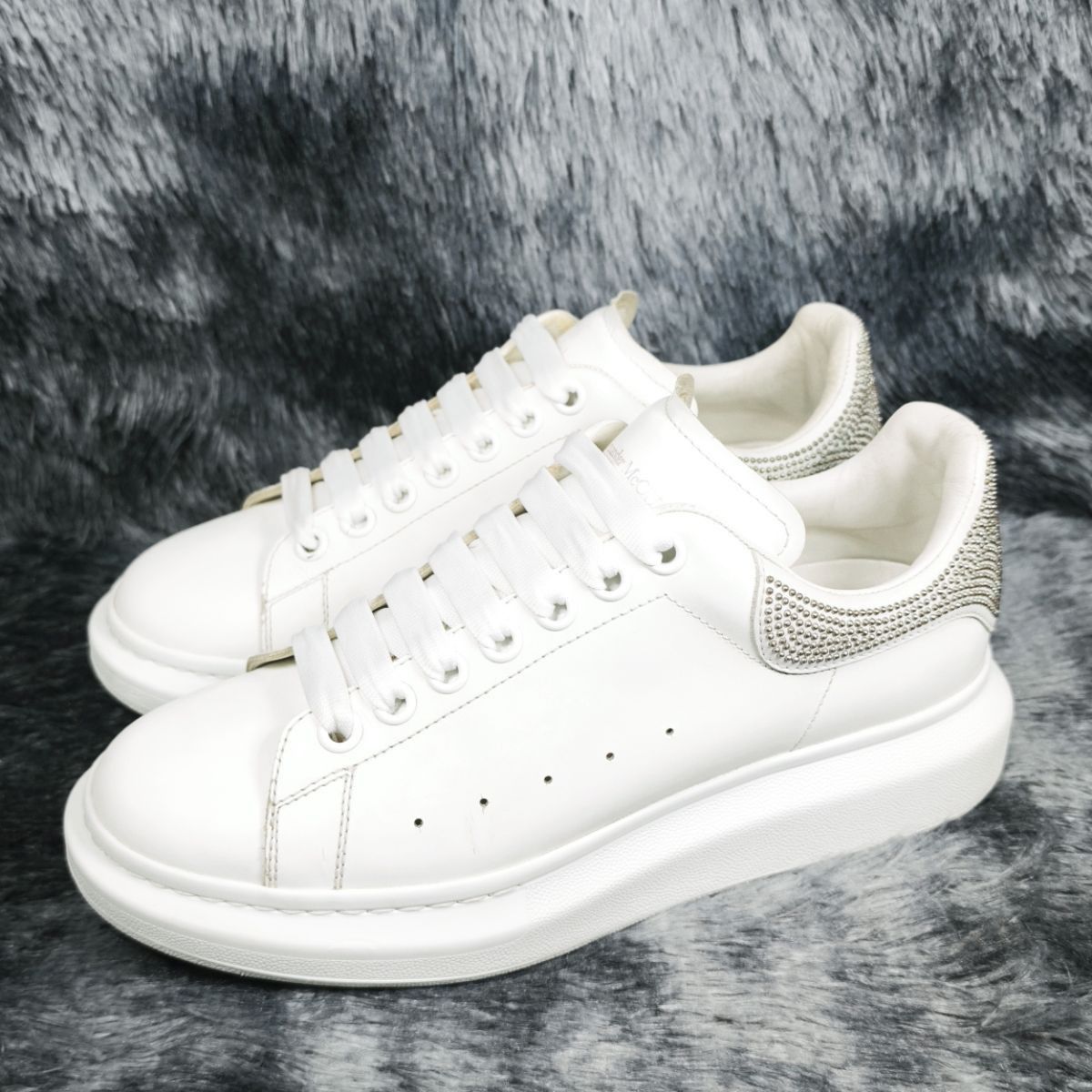 Alexander McQueen Alexander McQueen Studded Heel Oversized Sneakers 41 Size US 8 / EU 41 - 2 Thumbnail