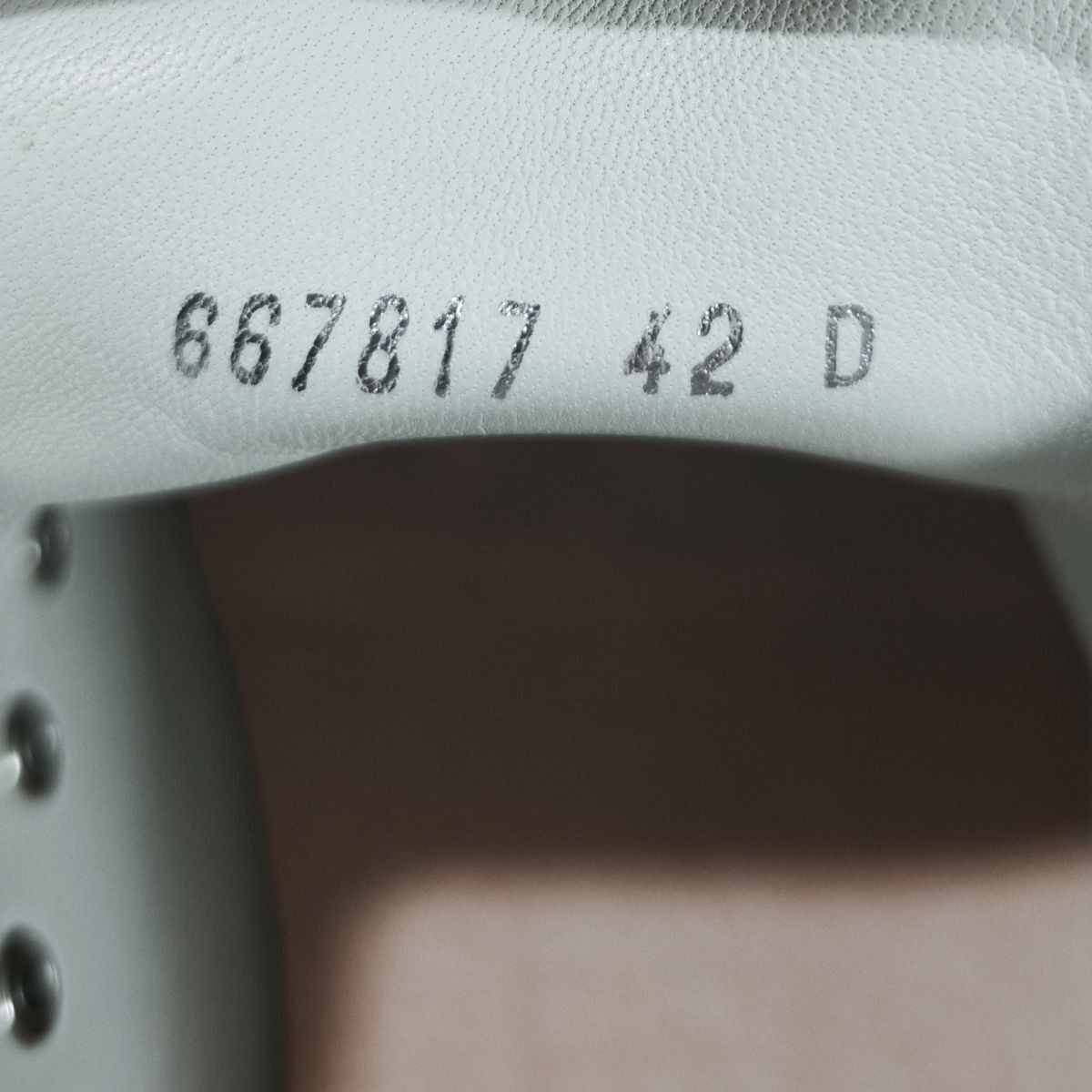 Alexander McQueen Alexander McQueen Beige Leather Oversized Sneakers 42 Size US 9 / EU 42 - 8 Thumbnail