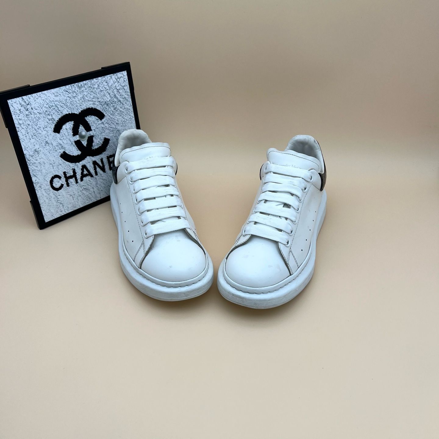 Alexander McQueen Alexander McQueen Leather Oversized Sneakers 40 Size US 7 / EU 40 - 3 Thumbnail