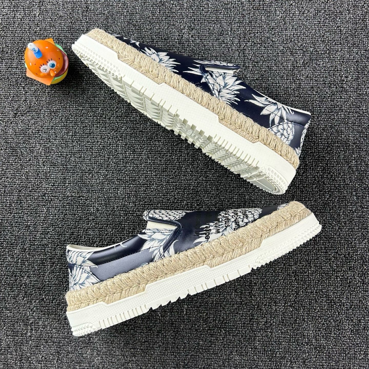 Valentino Valentino Pineapple Print Leather Slip Ons 41 Size US 8 / EU 41 - 5 Thumbnail