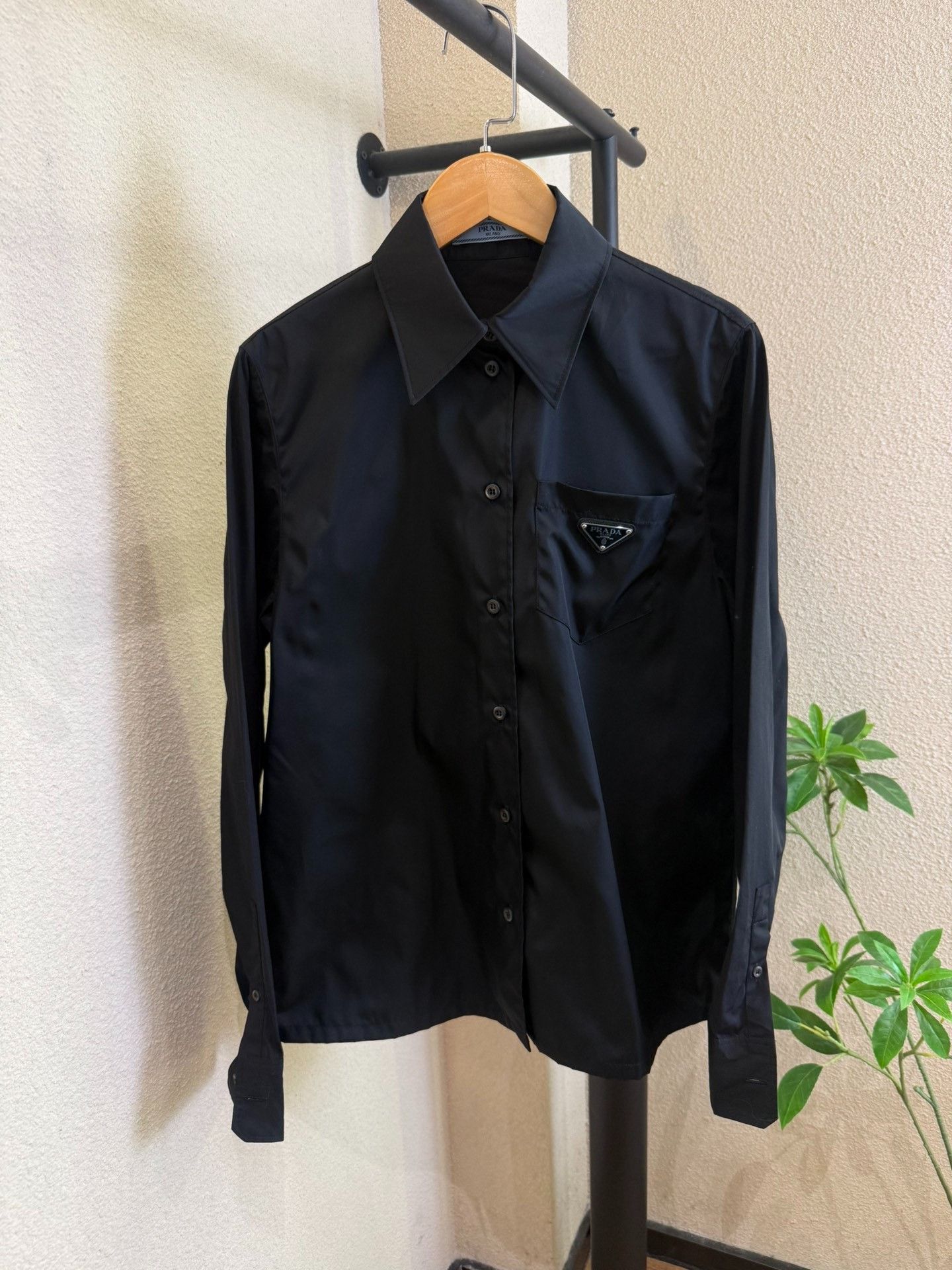 Prada Prada Re-Nylon Triangle Logo Button Up Shirt 36 Size XS / US 0-2 / IT 36-38 - 2 Thumbnail