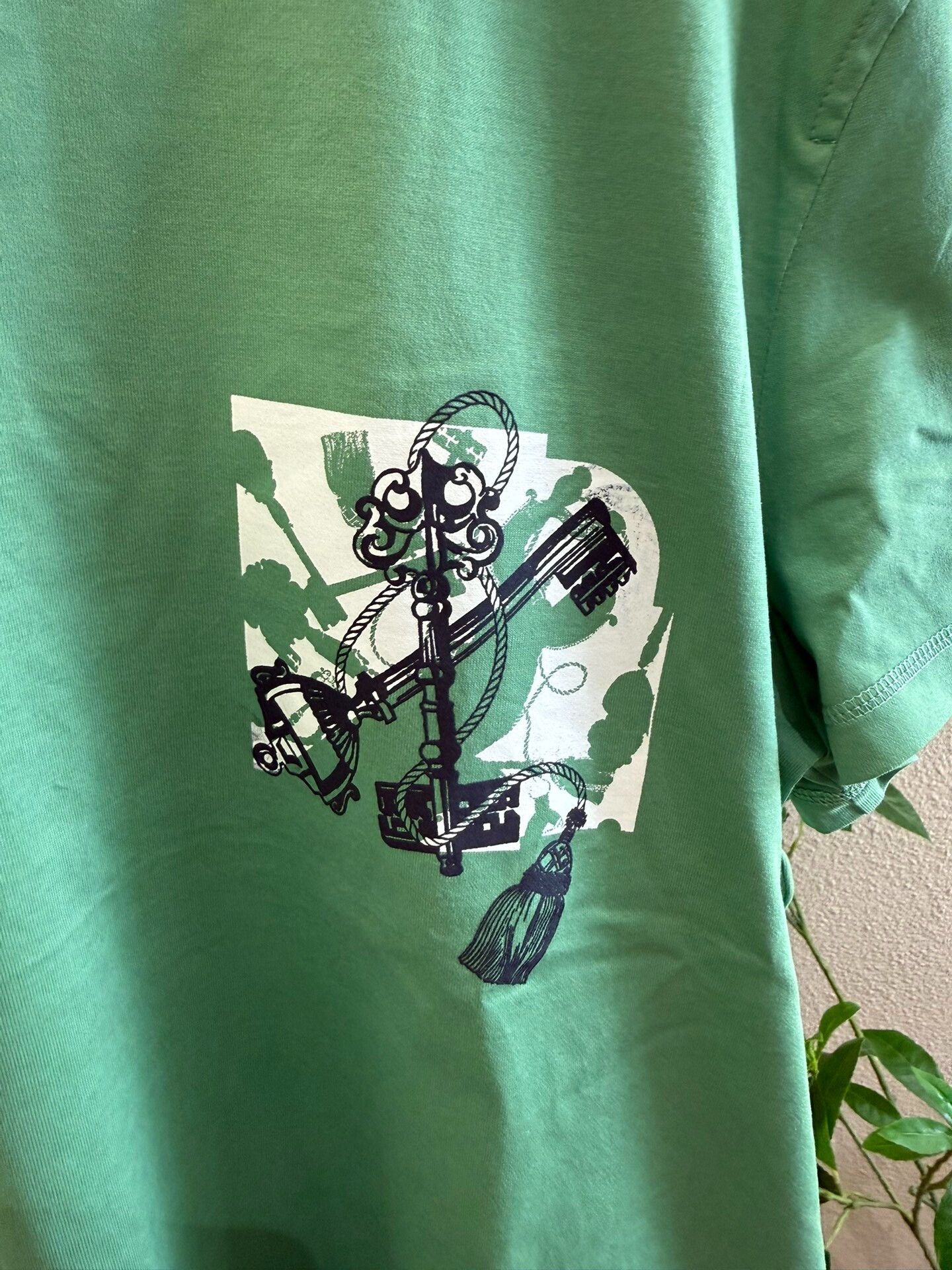Hermes Hermes Key Print Graphic T-Shirt EU 42 Size US XS / EU 42 / 0 - 4 Thumbnail