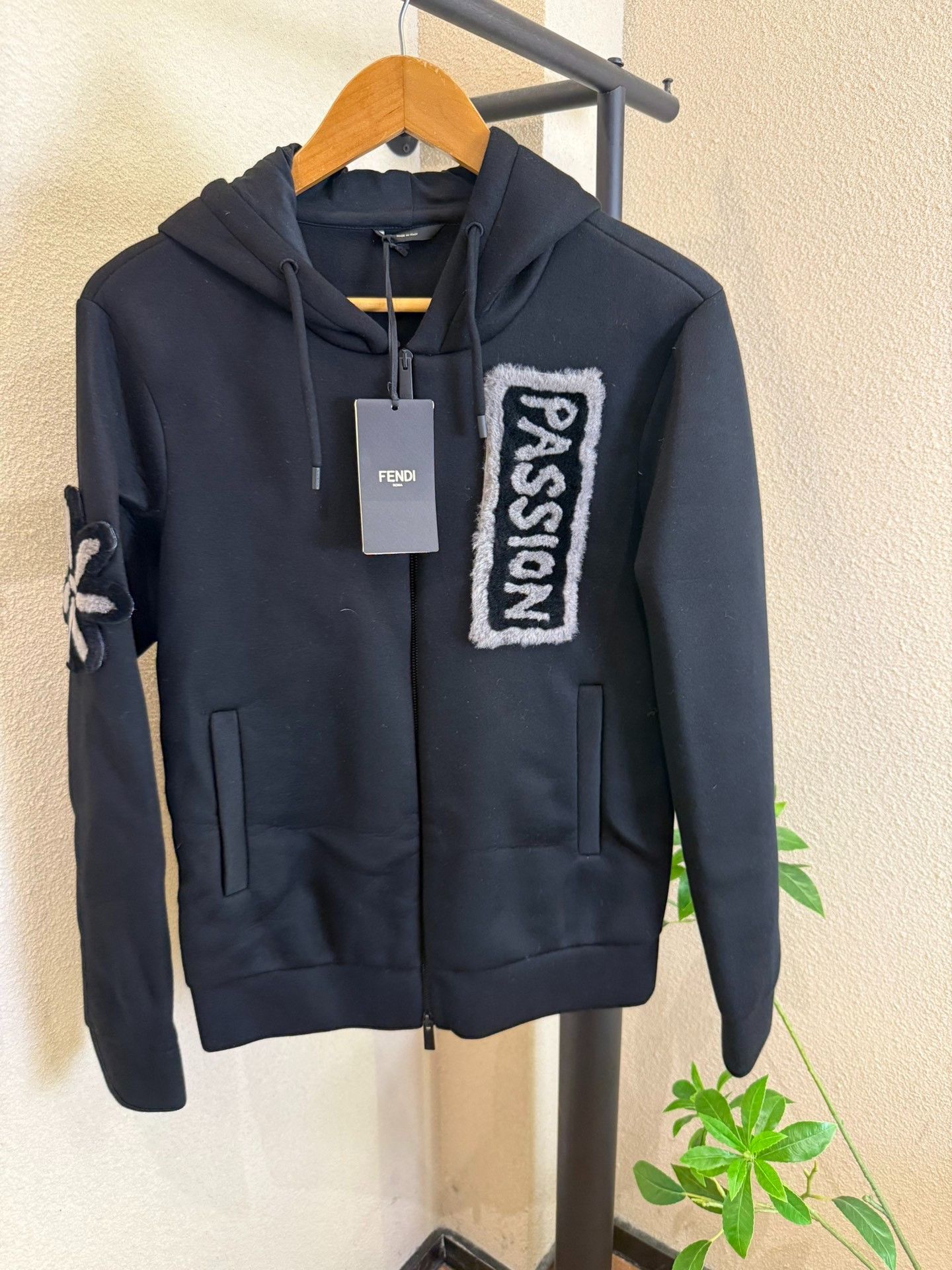 Fendi Fendi Passion Logo Embroidered Zip Hoodie Size 44 Size US S / EU 44-46 / 1 - 2 Thumbnail
