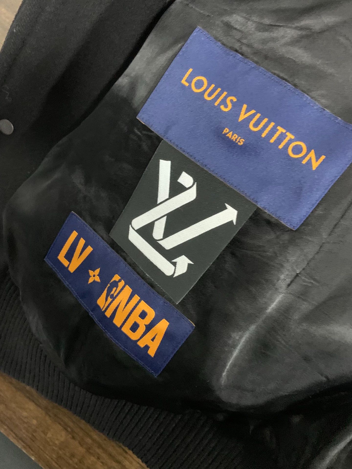 Louis Vuitton Louis Vuitton x NBA Leather Patch Varsity Jacket US M Size US M / EU 48-50 / 2 - 3 Thumbnail