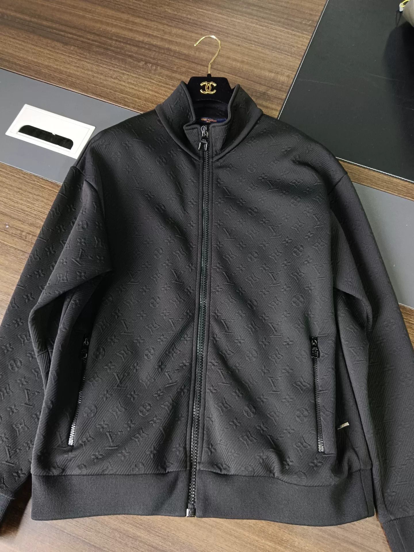 Louis Vuitton Louis Vuitton Monogram Embossed Zip Jacket L Size US L / EU 52-54 / 3 - 2 Thumbnail