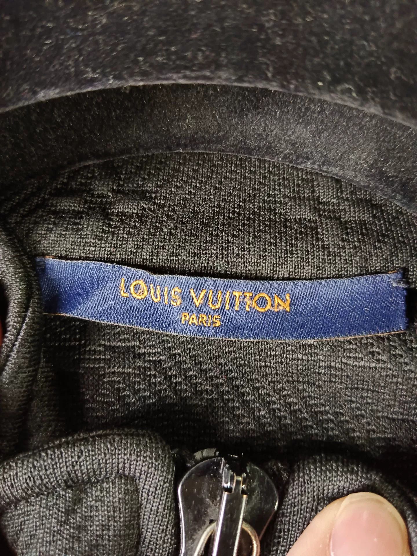 Louis Vuitton Louis Vuitton Monogram Embossed Zip Jacket L Size US L / EU 52-54 / 3 - 3 Thumbnail