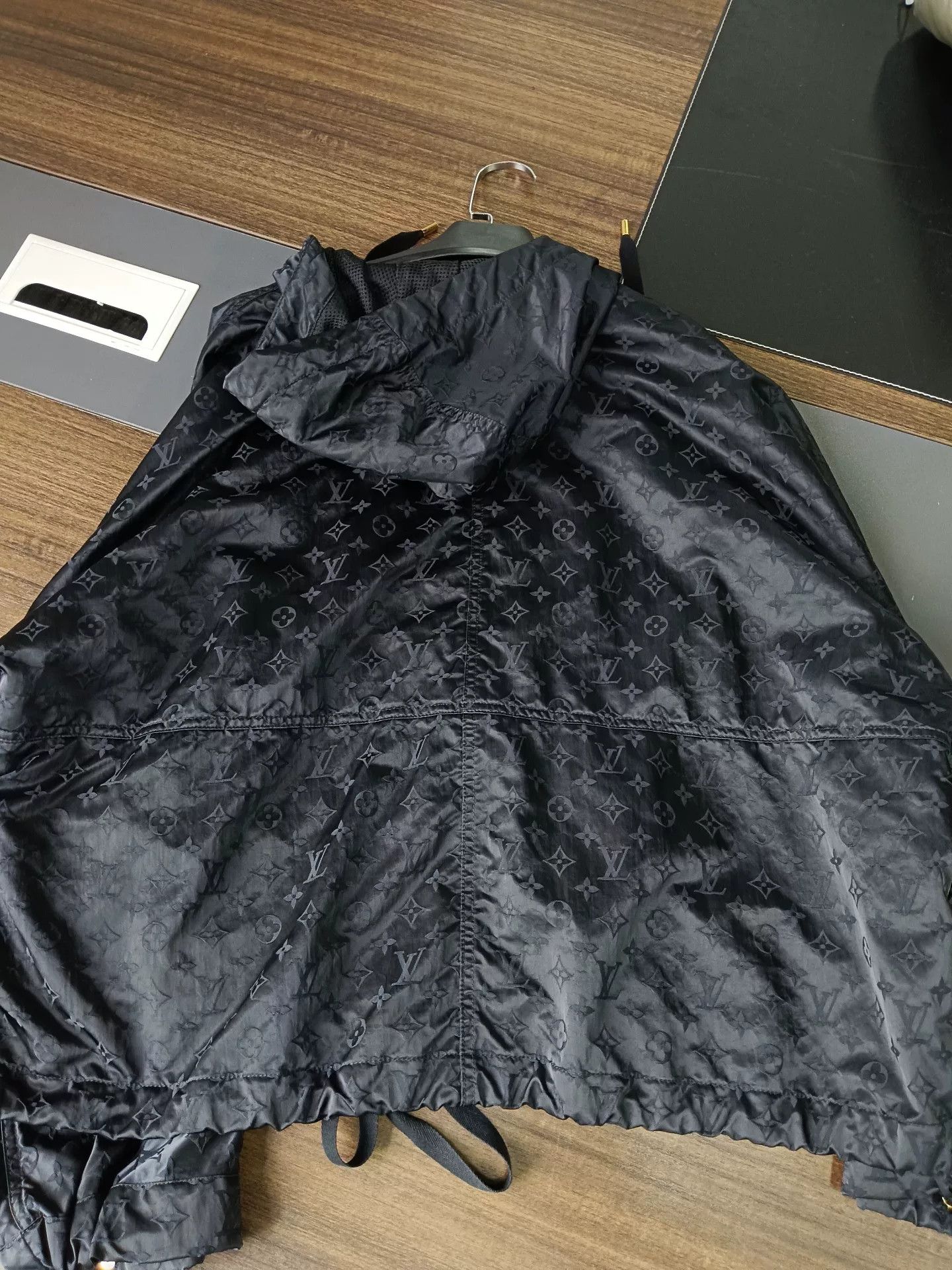 Louis Vuitton Louis Vuitton Monogram Hooded Jacket 40 Size M / US 6-8 / IT 42-44 - 5 Thumbnail