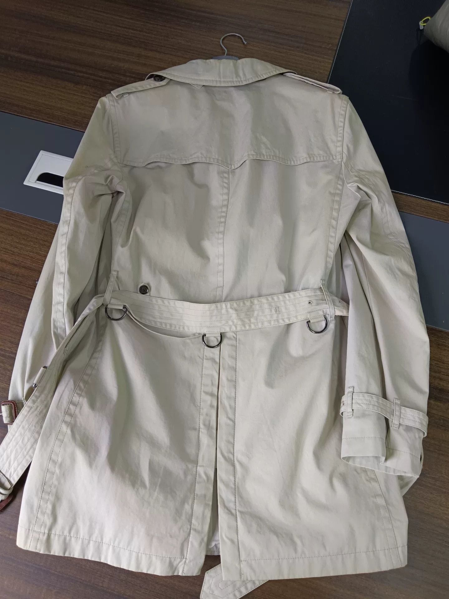 Burberry Burberry Classic Double Breasted Trench Coat 48 Size US M / EU 48-50 / 2 - 6 Thumbnail