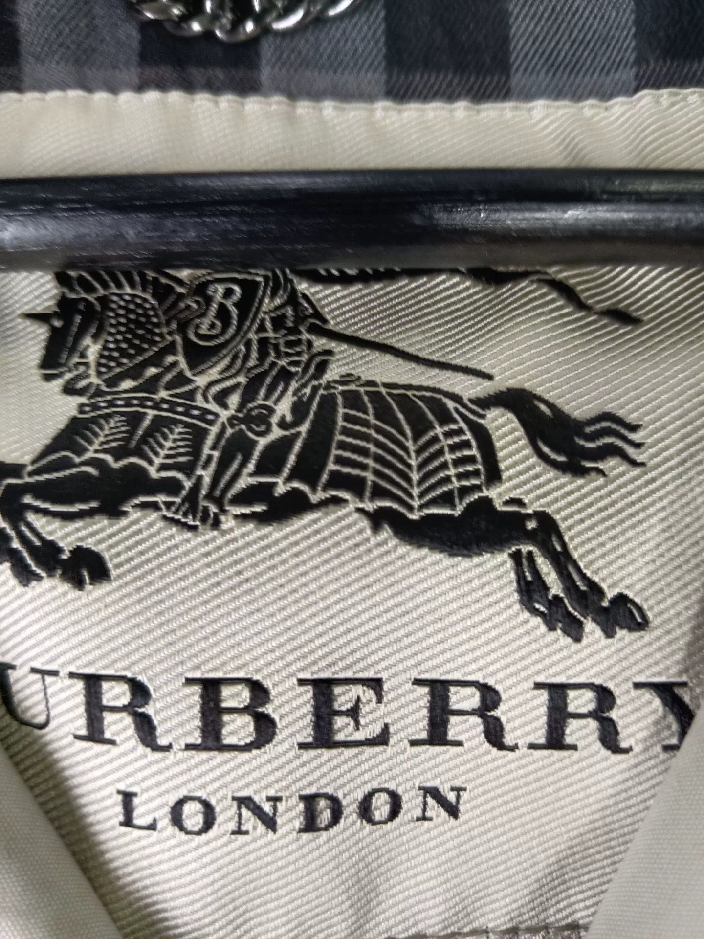 Burberry Burberry Classic Double Breasted Trench Coat 48 Size US M / EU 48-50 / 2 - 4 Thumbnail