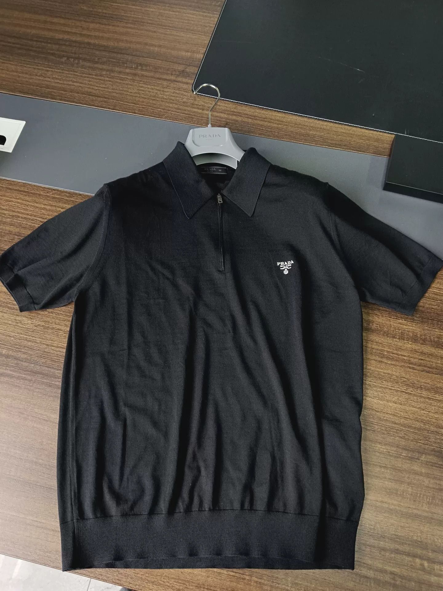 Prada Prada Half-Zip Logo Polo Shirt Size M Size US M / EU 48-50 / 2 - 2 Thumbnail