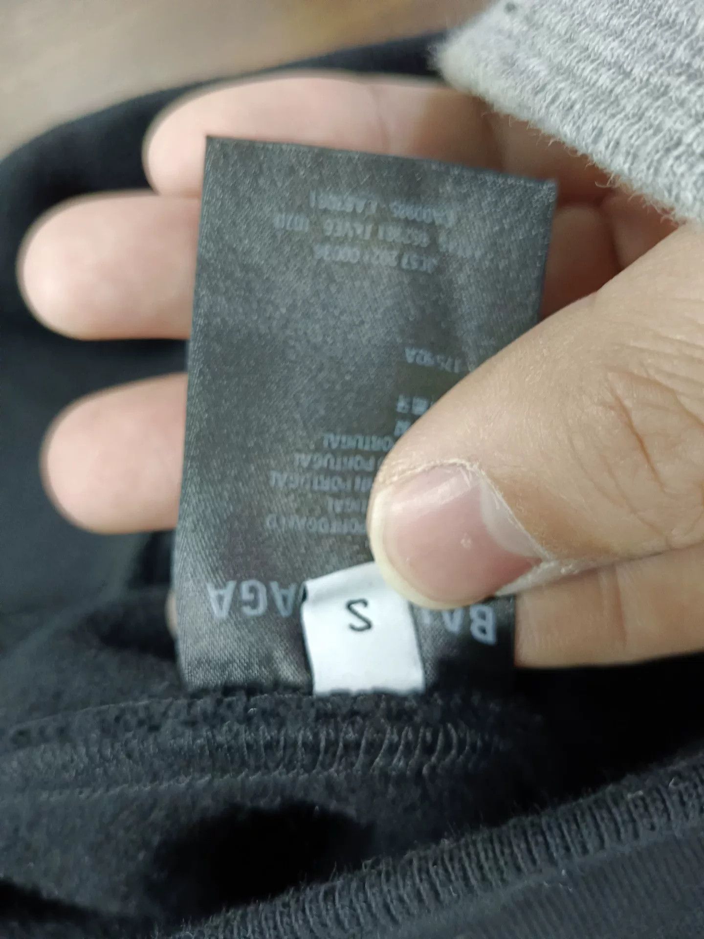 Balenciaga Balenciaga Barcode Logo Sweatshirt Size S Size US S / EU 44-46 / 1 - 4 Thumbnail