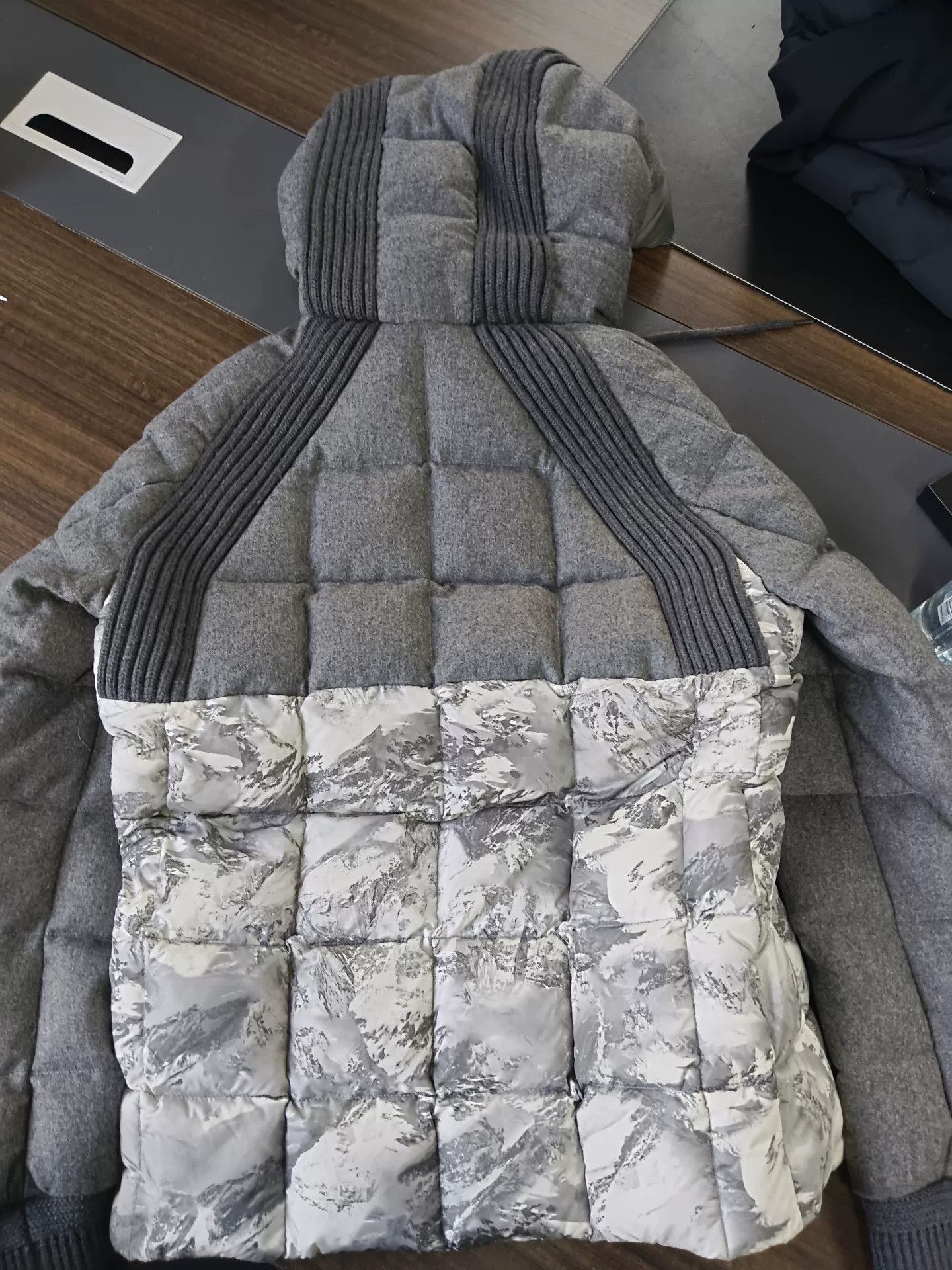 Moncler Moncler Vanoise Mountain Print Puffer Jacket Size 4 Size US XL / EU 56 / 4 - 3 Thumbnail