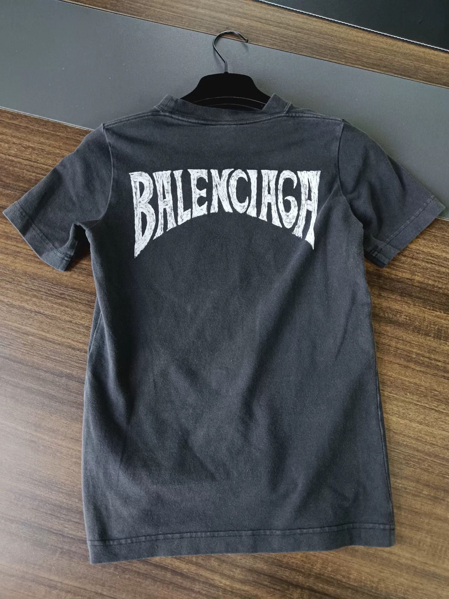 Balenciaga Balenciaga Paris Eiffel Tower Graphic T-Shirt L Size US L / EU 52-54 / 3 - 3 Thumbnail