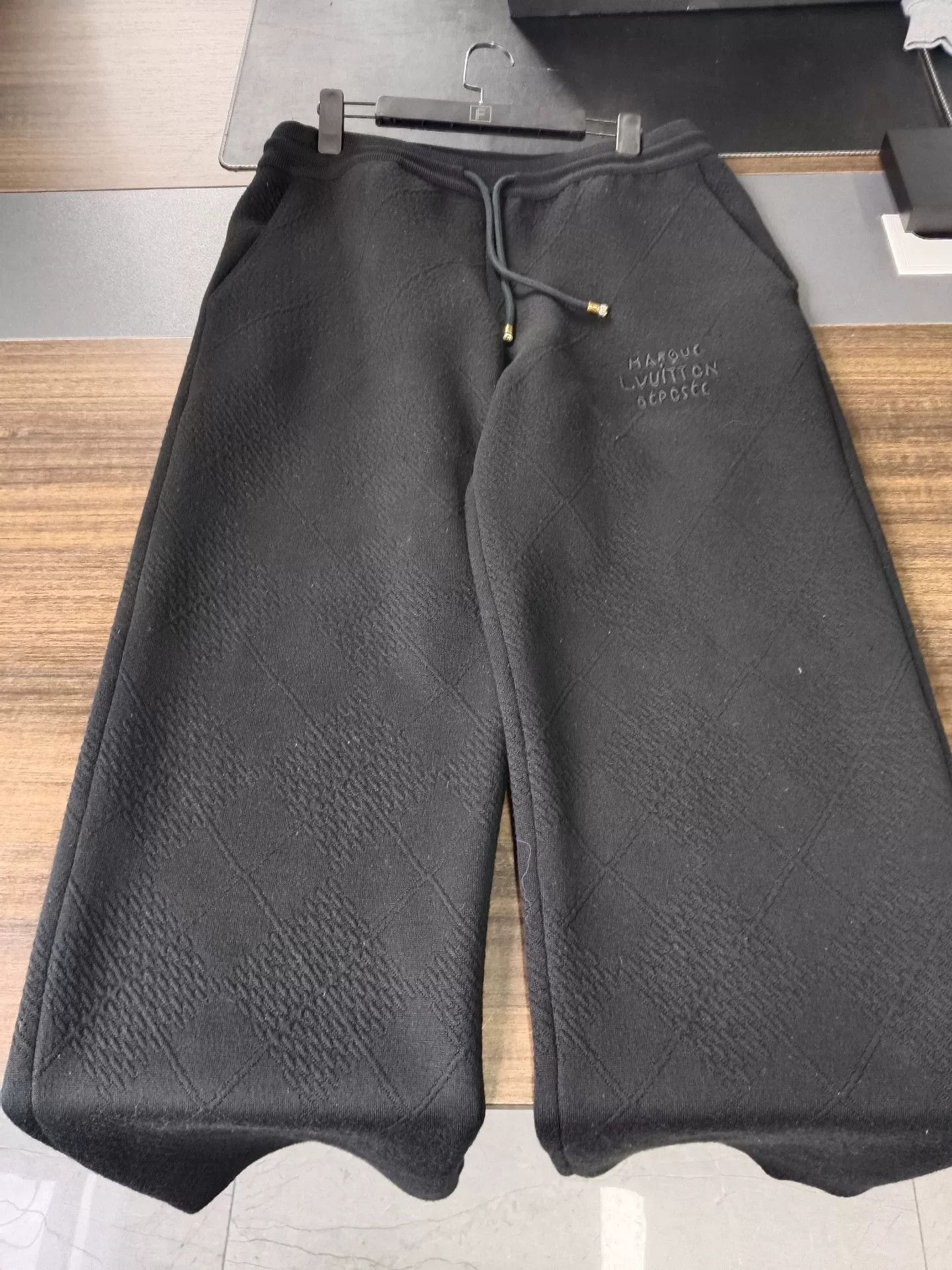 Louis Vuitton Louis Vuitton Textured Wool Drawstring Pants XL Size US 36 / EU 52 - 2 Thumbnail