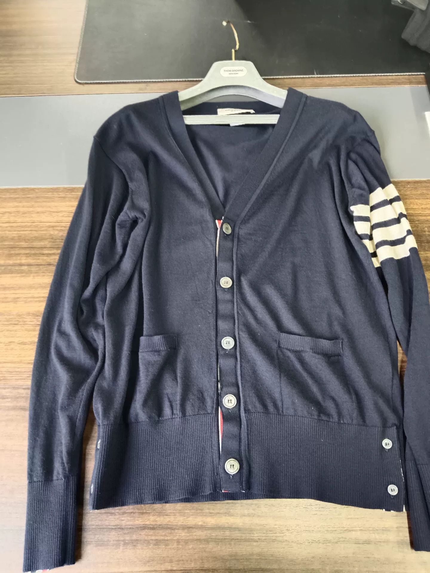Thom Browne Thom Browne 4-Bar Wool Cardigan Size 3 Size US L / EU 52-54 / 3 - 2 Thumbnail