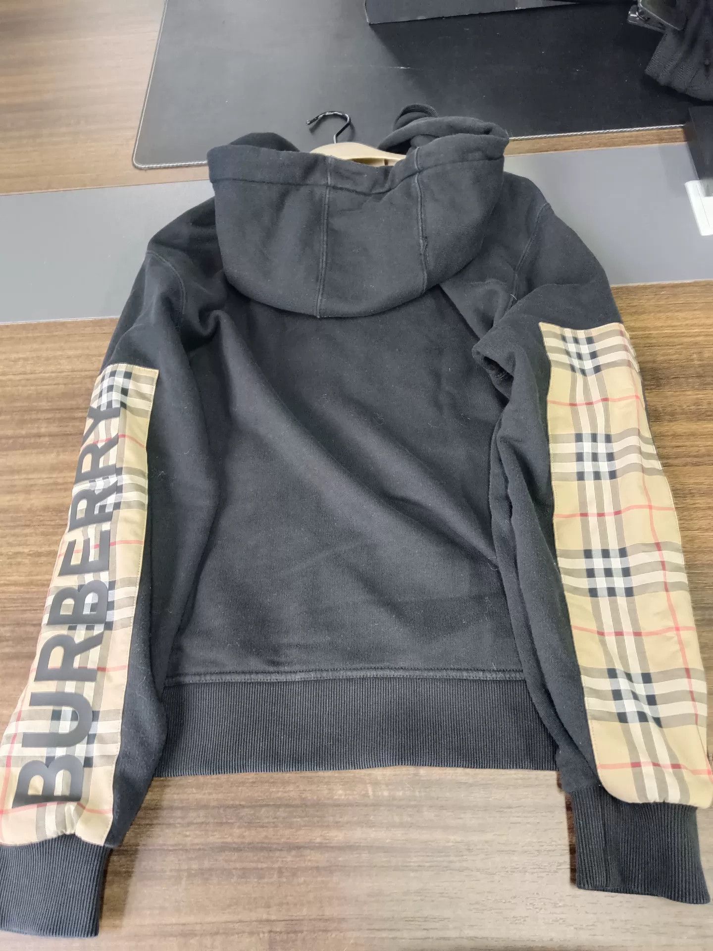 Burberry Burberry Check Sleeve Logo Zip Hoodie Size S Size US S / EU 44-46 / 1 - 3 Thumbnail