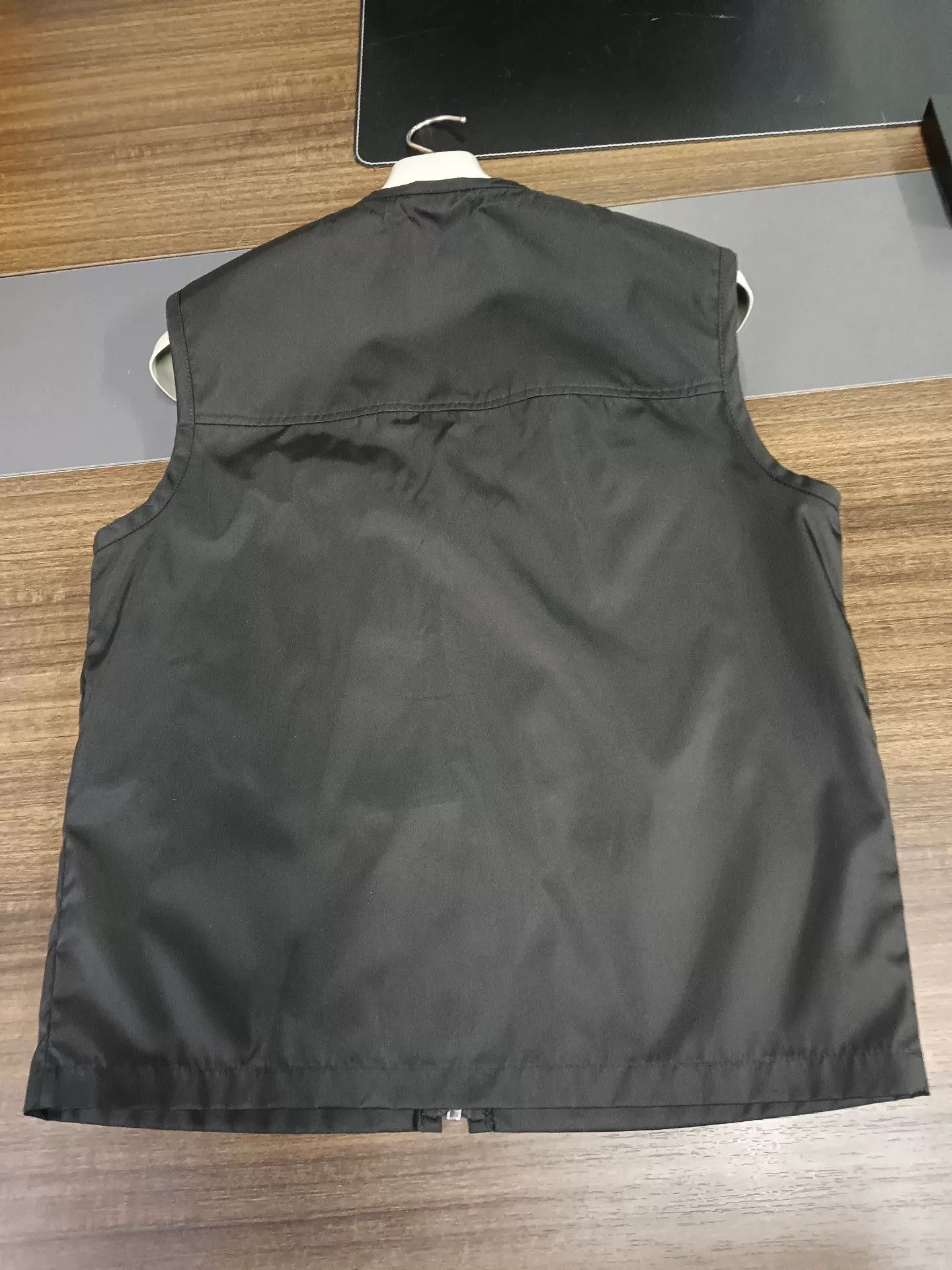Prada Prada Re-Nylon Multi-Pocket Vest Size 44 Size US S / EU 44-46 / 1 - 3 Thumbnail