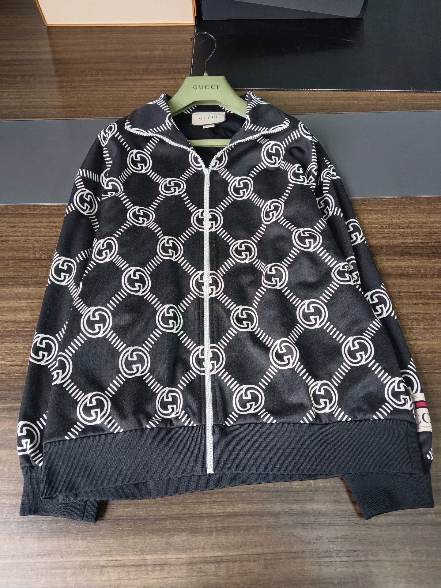 Gucci Gucci GG Monogram Zip Track Jacket Size M Size US M / EU 48-50 / 2 - 2 Thumbnail